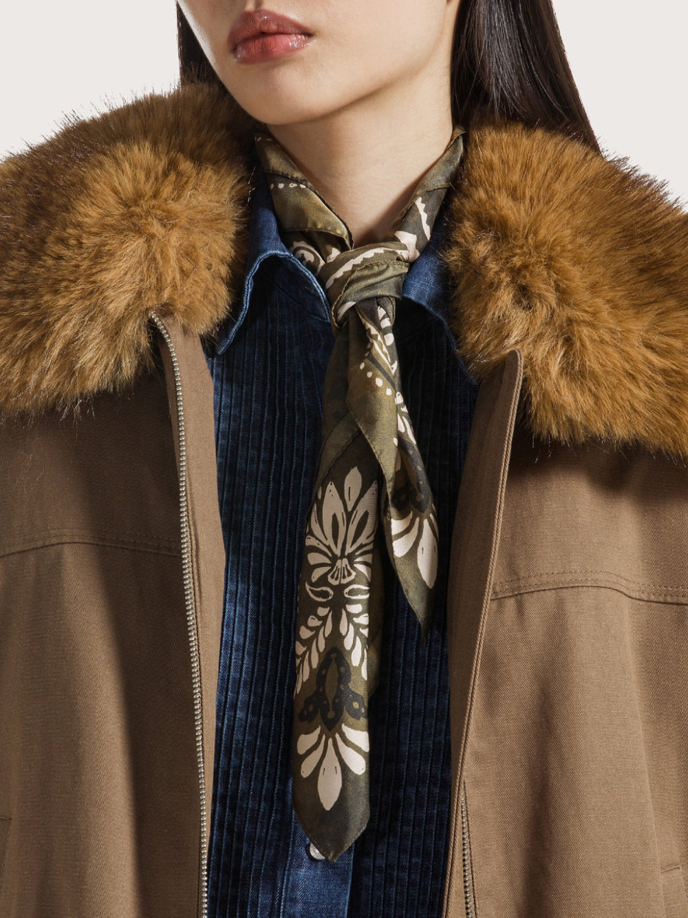 19.70 Foulard bandana in seta con stampa paisley verde muschio