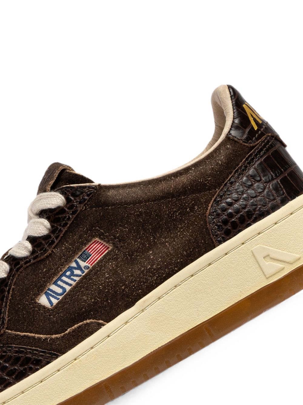 AUTRY Sneakers Medalist Low in pelle marrone dallo stile tennis vintage