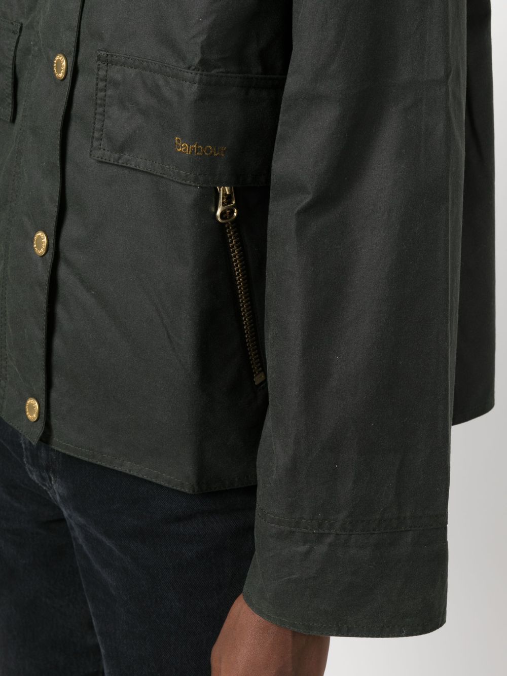 BARBOUR Giacca corta verde scuro con colletto in velluto e tasche