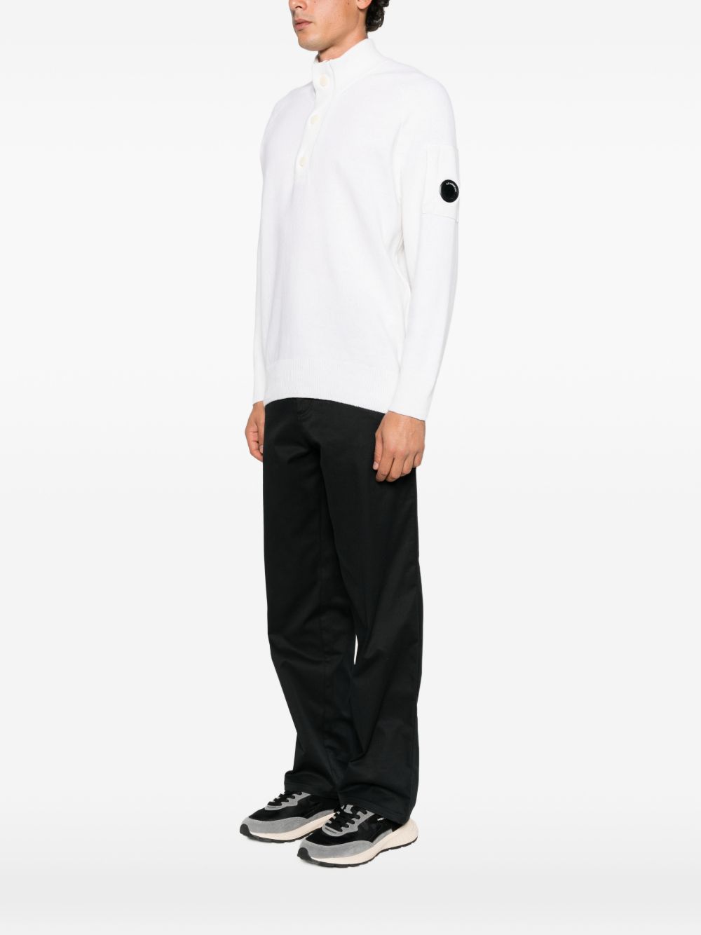 CP COMPANY Maglia bianca a collo alto con patch logo