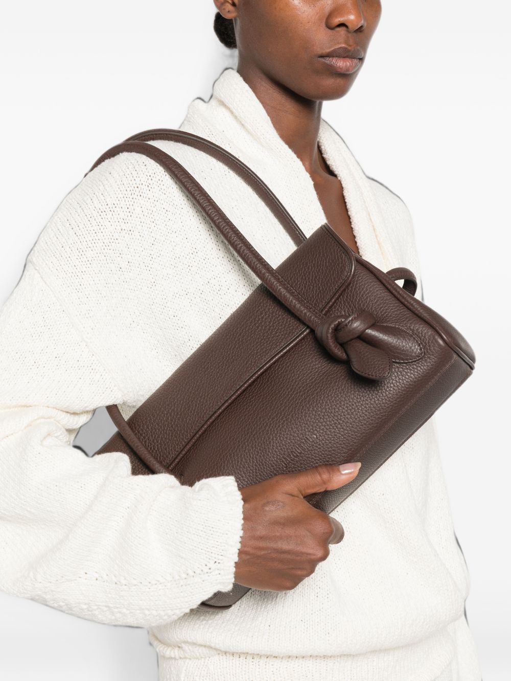JACQUEMUS Borsa Turismo Long in pelle martellata marrone