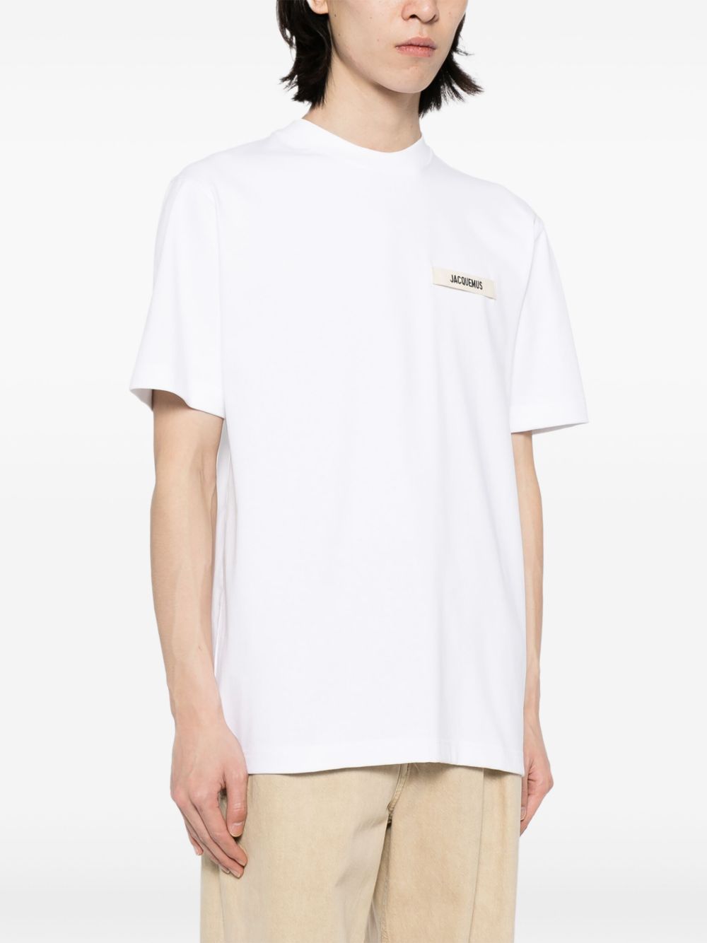 JACQUEMUS T-shirt bianca in cotone con patch logo sul petto