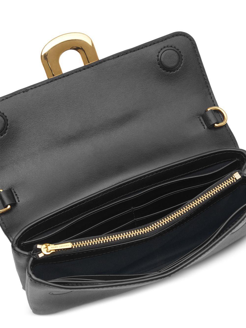MARC JACOBS Clutch nera in pelle con tracolla a catena e placca logo dorate