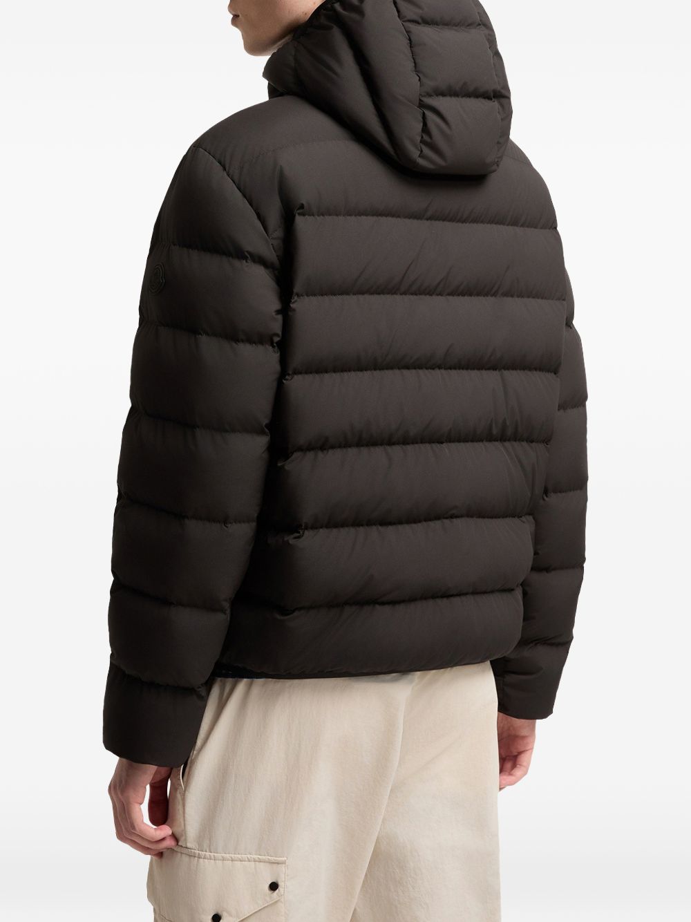 MONCLER Piumino Arajoki nero trapuntato con cappuccio