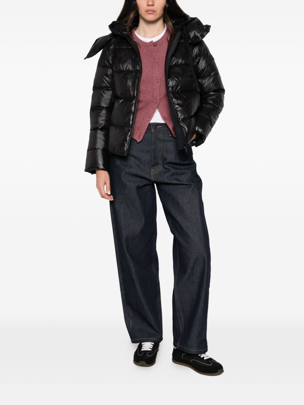 PEUTEREY Short black down jacket with a hood, filled with goose down