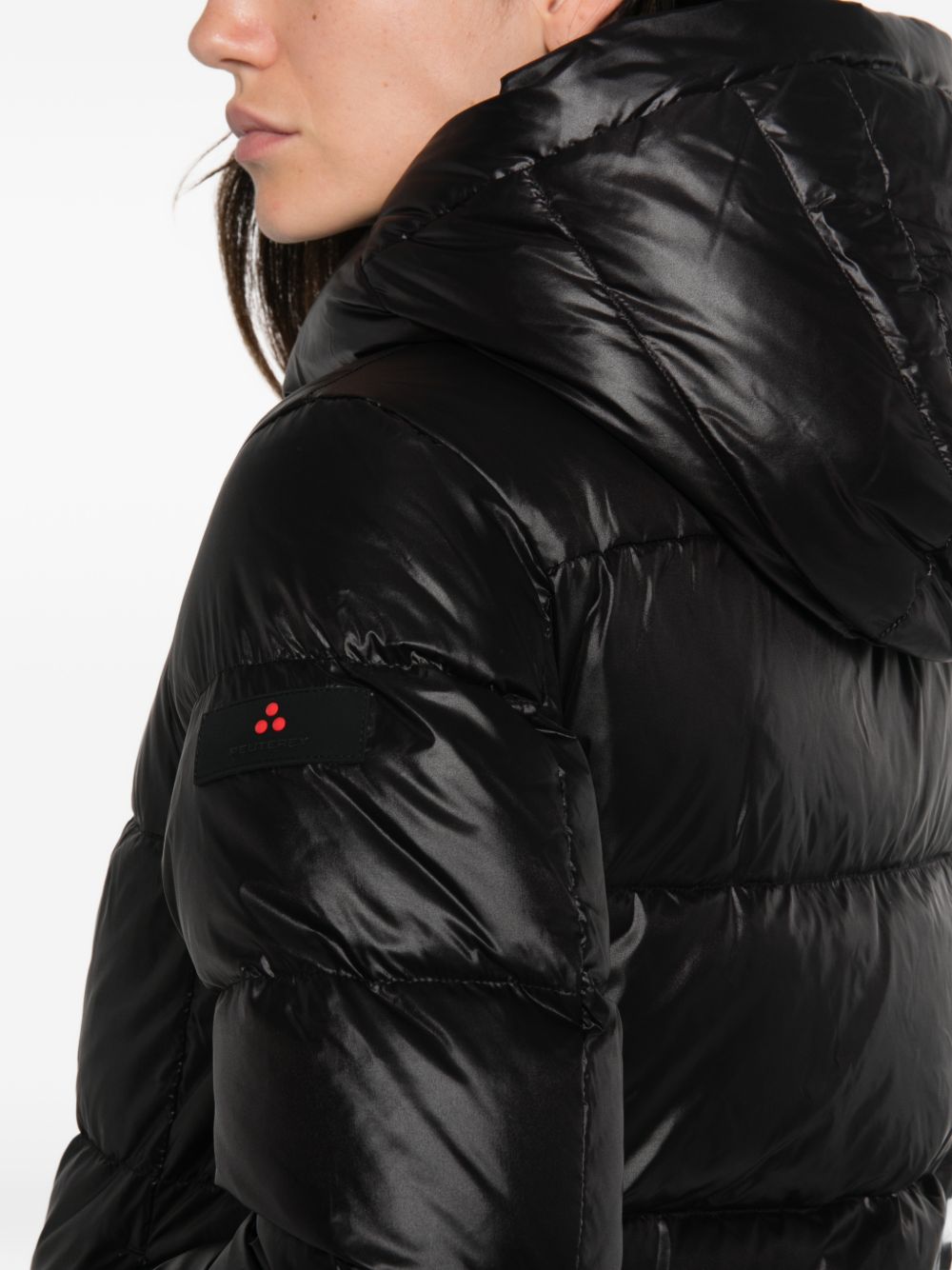 PEUTEREY Short black down jacket with a hood, filled with goose down