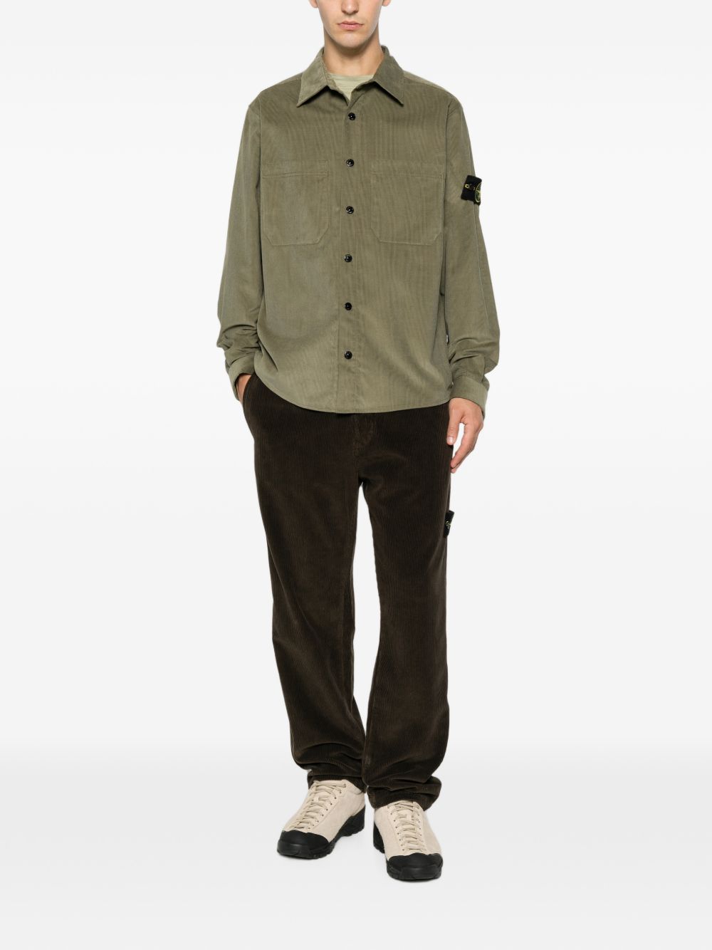 STONE ISLAND Camicia in velluto a coste verde con logo