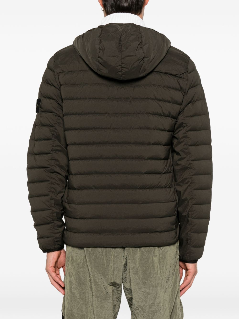 STONE ISLAND Piumino verde trapuntato con tasche e cappuccio