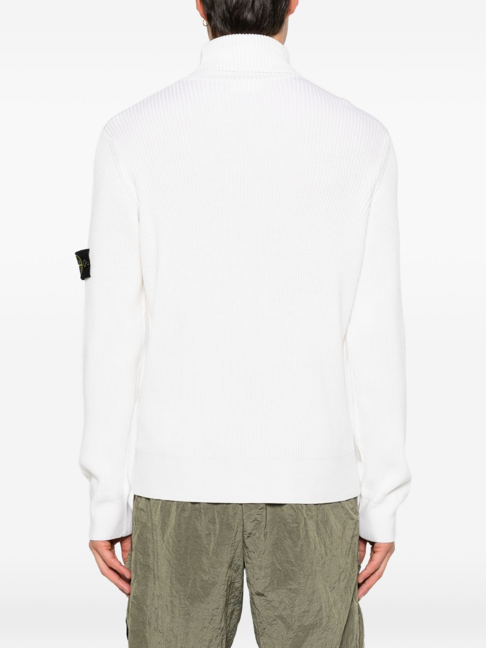STONE ISLAND Maglia bianca a collo alto in lana con patch logo
