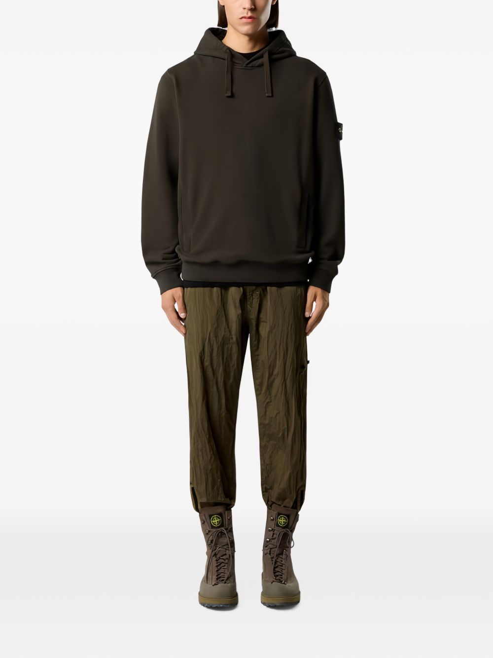 STONE ISLAND Felpa nera con cappuccio e patch logo firmata