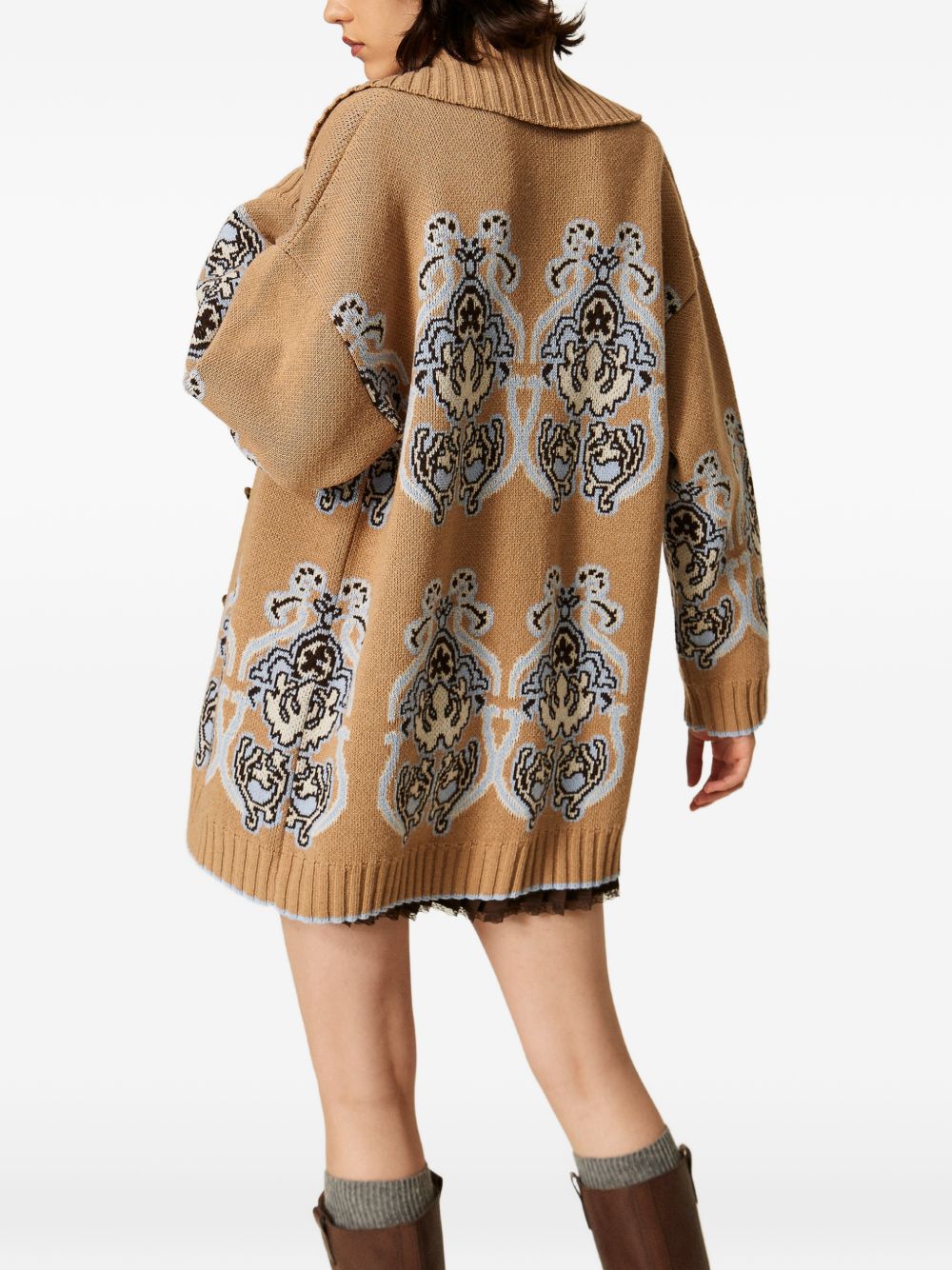 TWINSET Cardigan lungo in lana color senape con design floreale azzurro