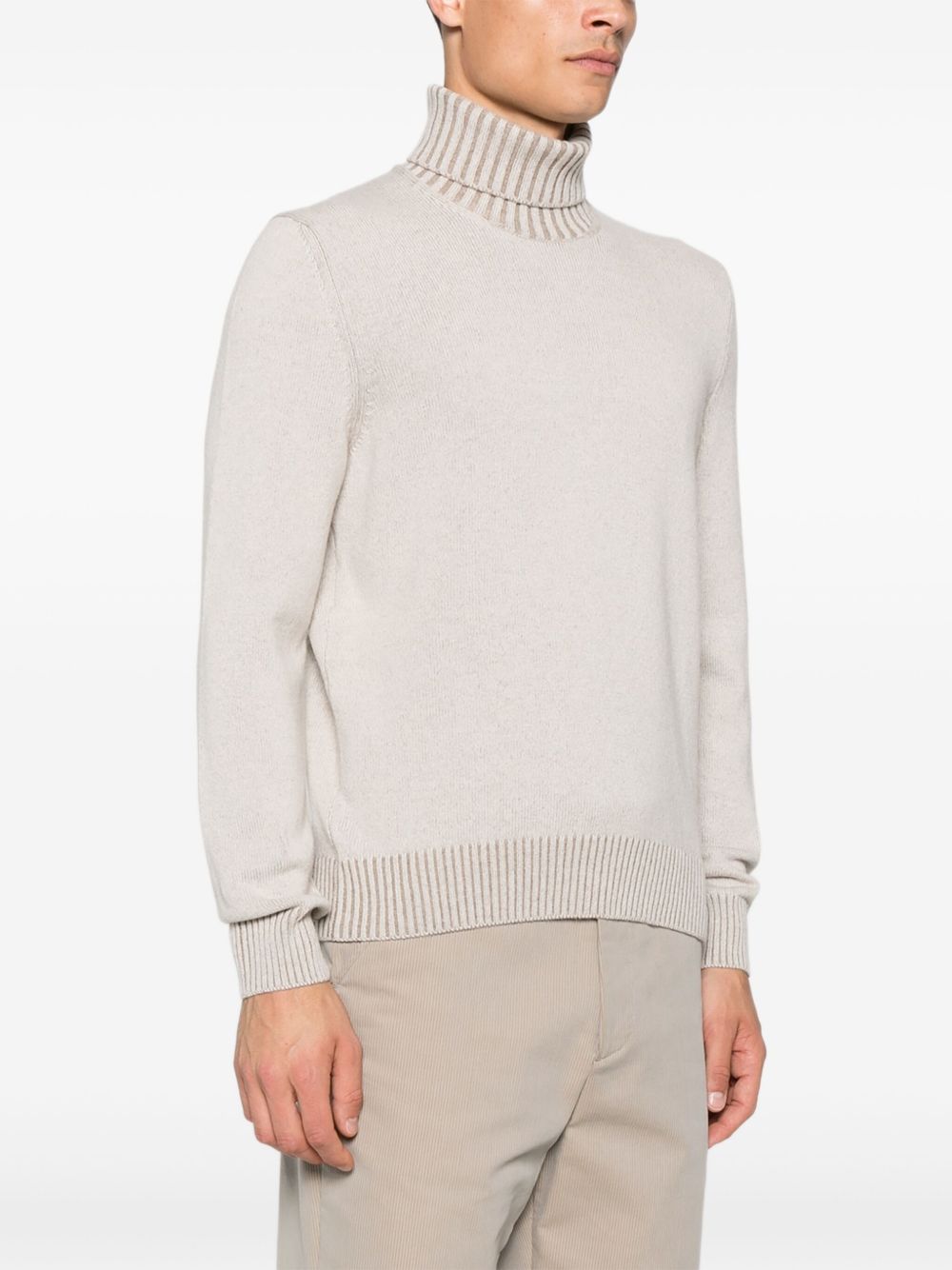 VENGERA Maglia da uomo a collo alto in lana color beige