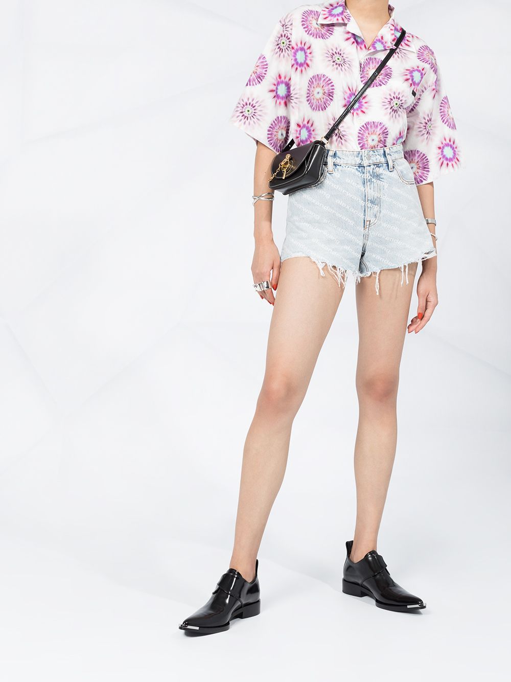 ALEXANDER WANG Shorts a vita alta con logo stampato