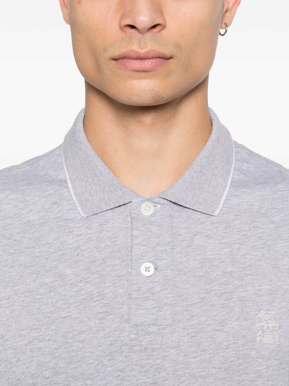 BRUNELLO CUCINELLI Polo grigio cielo con logo ricamato