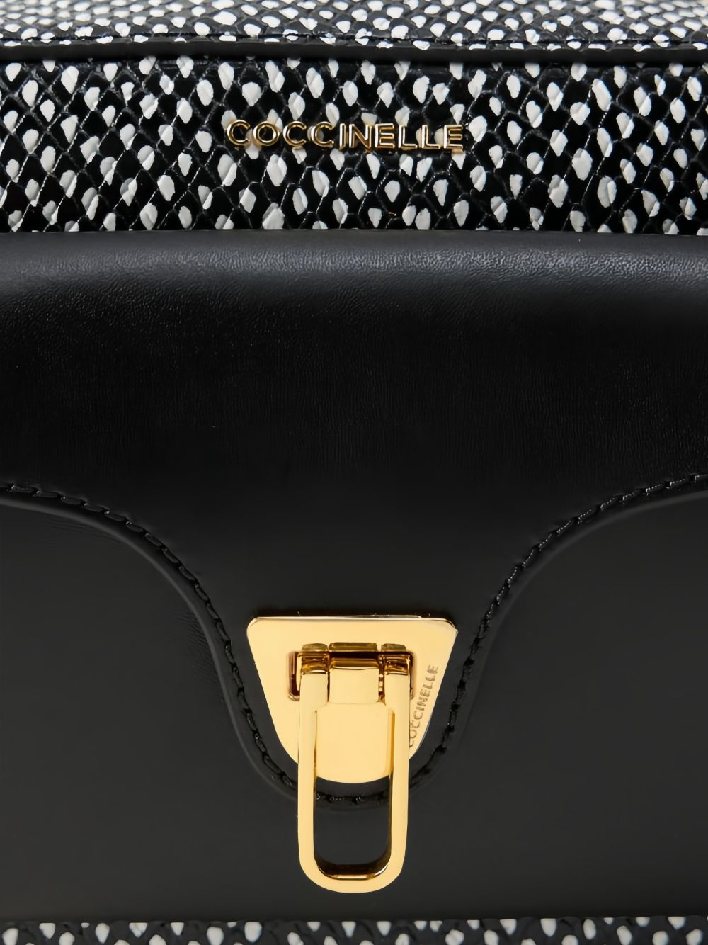 COCCINELLE Borsa a tracolla nera effetto pitonato bianco e nero
