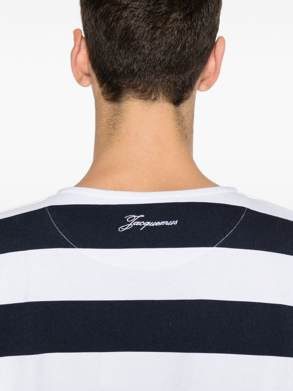 JACQUEMUS T-shirt in cotone a righe senza colletto