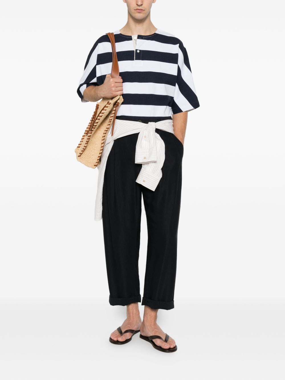 JACQUEMUS T-shirt in cotone a righe senza colletto