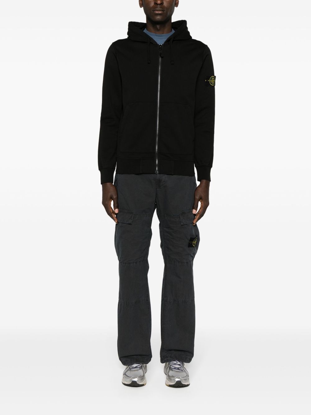 STONE ISLAND Felpa in cotone nero con cappuccio e zip
