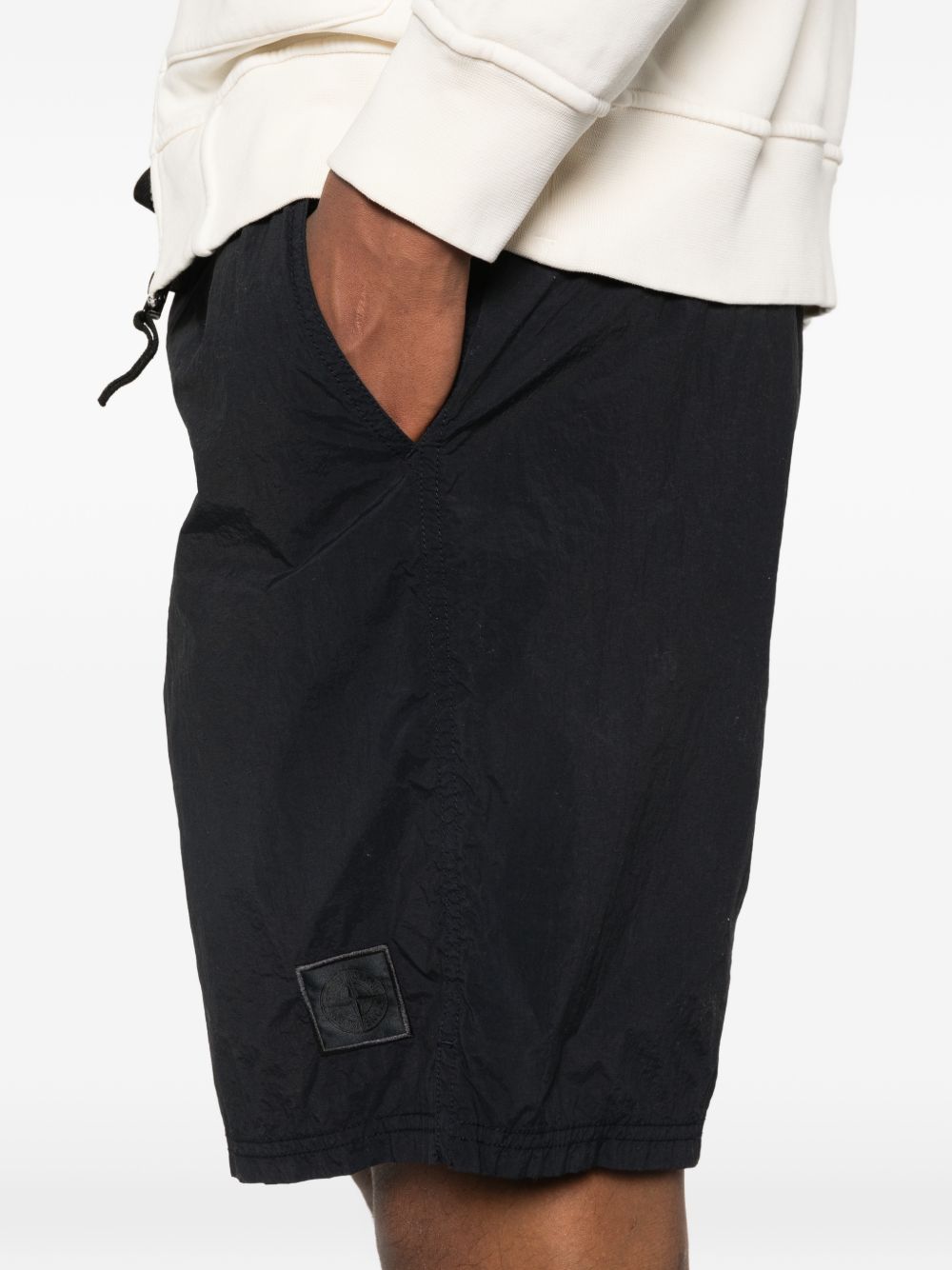 STONE ISLAND Shorts neri con logo