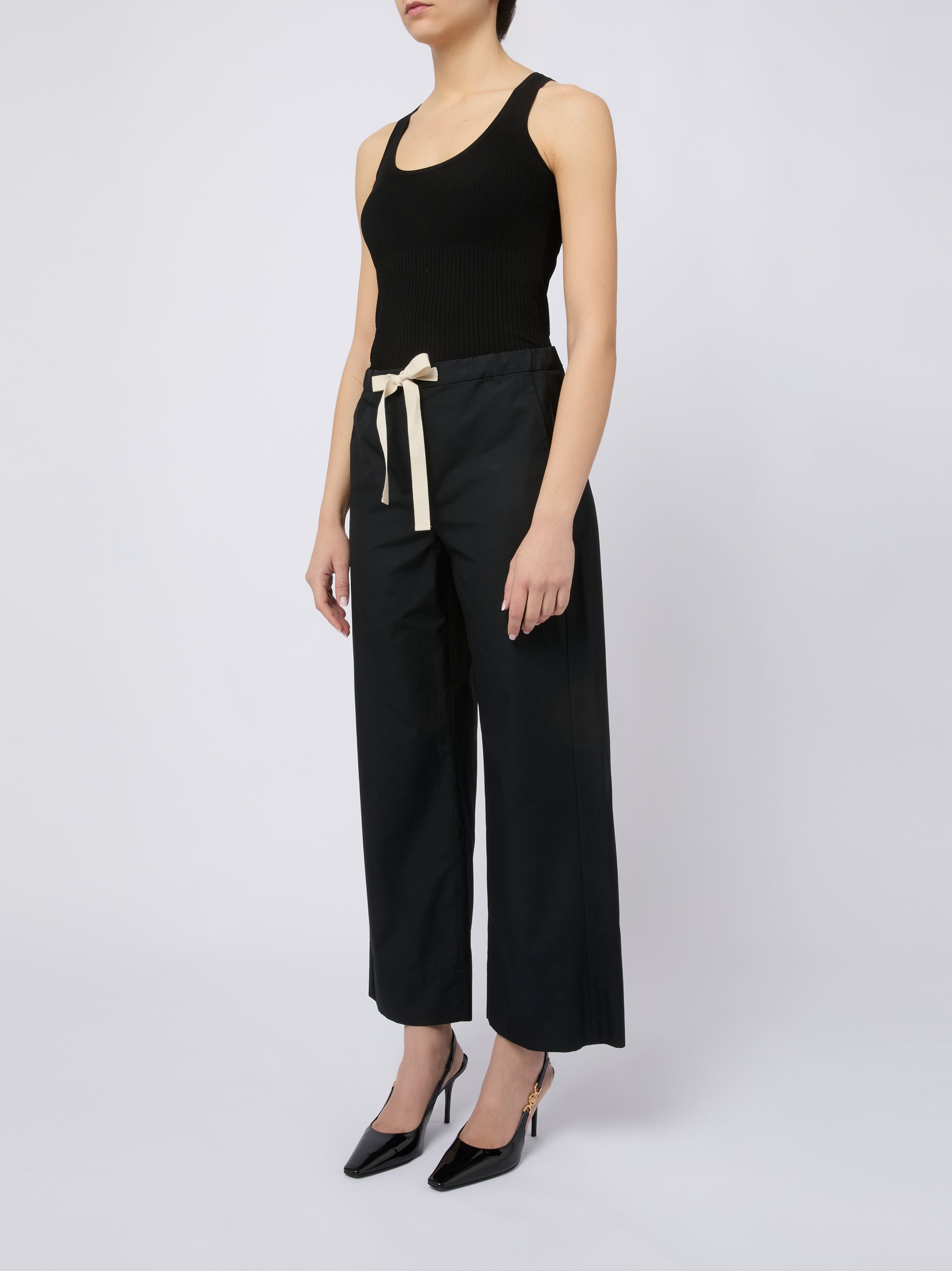 S MAX MARA Pantaloni Argento casual con fiocco bianco neri