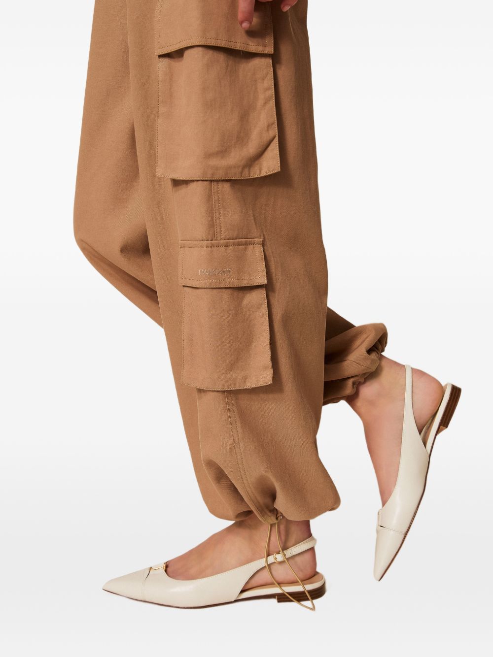 TWINSET Pantaloni cargo morbili color cammello con tasche laterali