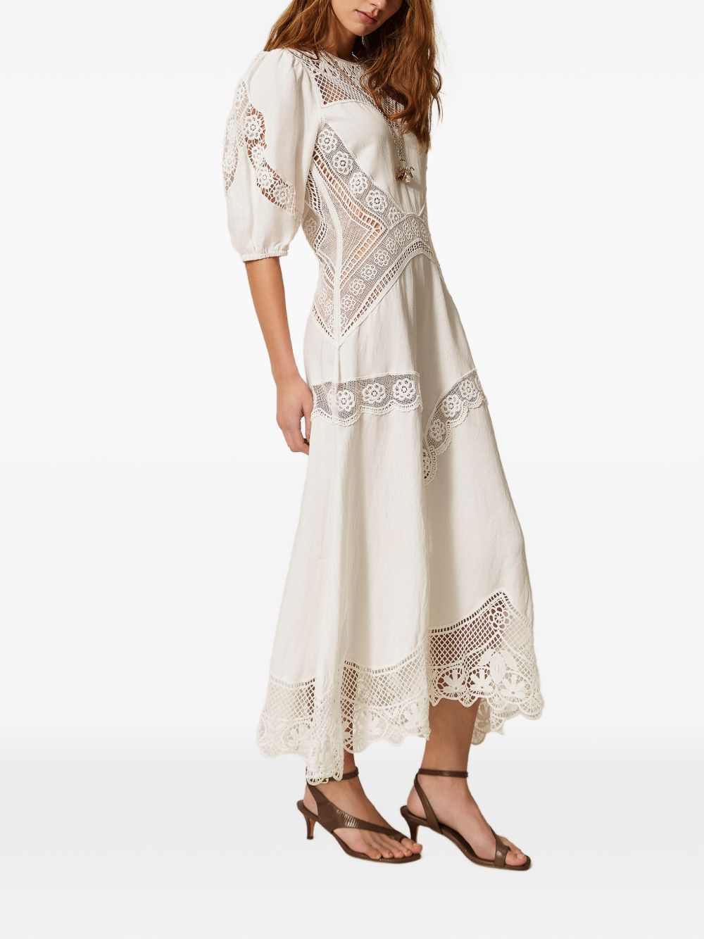 TWINSET Abito bianco con trine e maniche a sbuffo