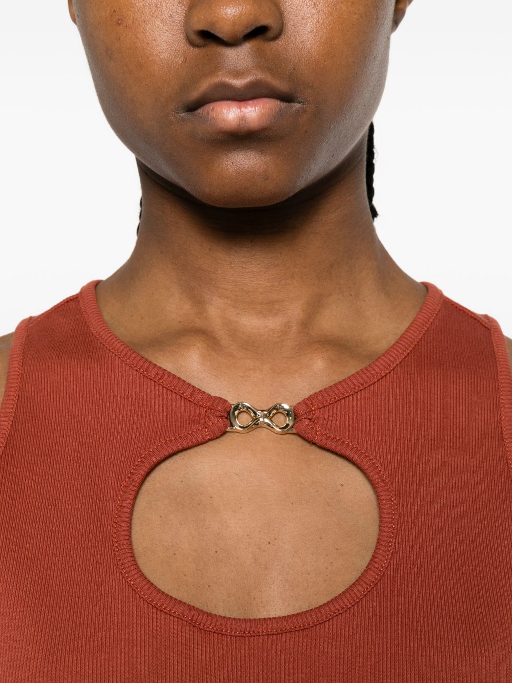 TWINSET T-shirt color mattone con charm