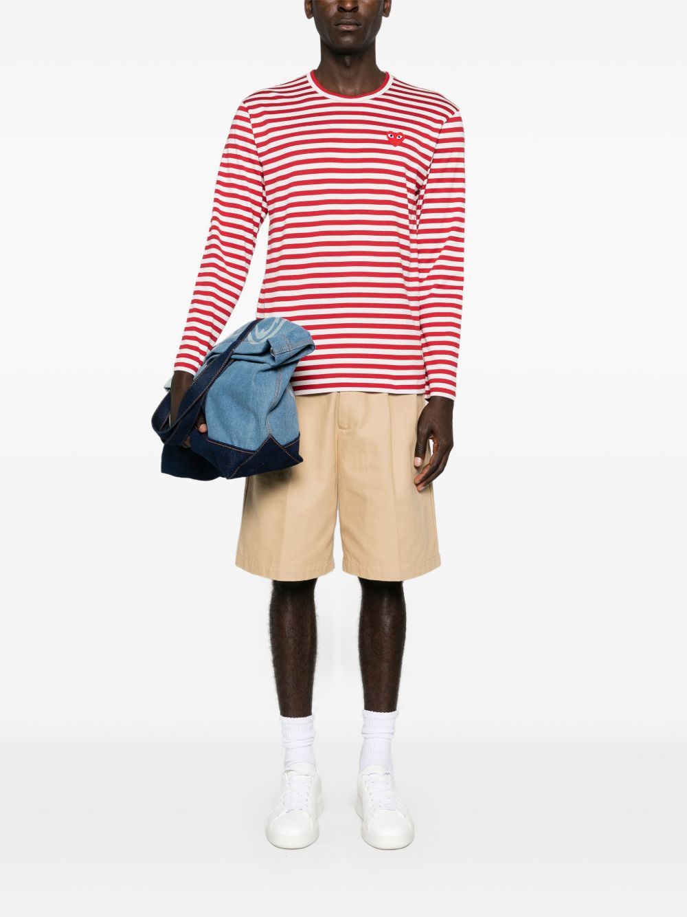 COMME DES GARCONS PLAY Maglia a maniche lunghe in cotone a righe rosse con logo ricamato