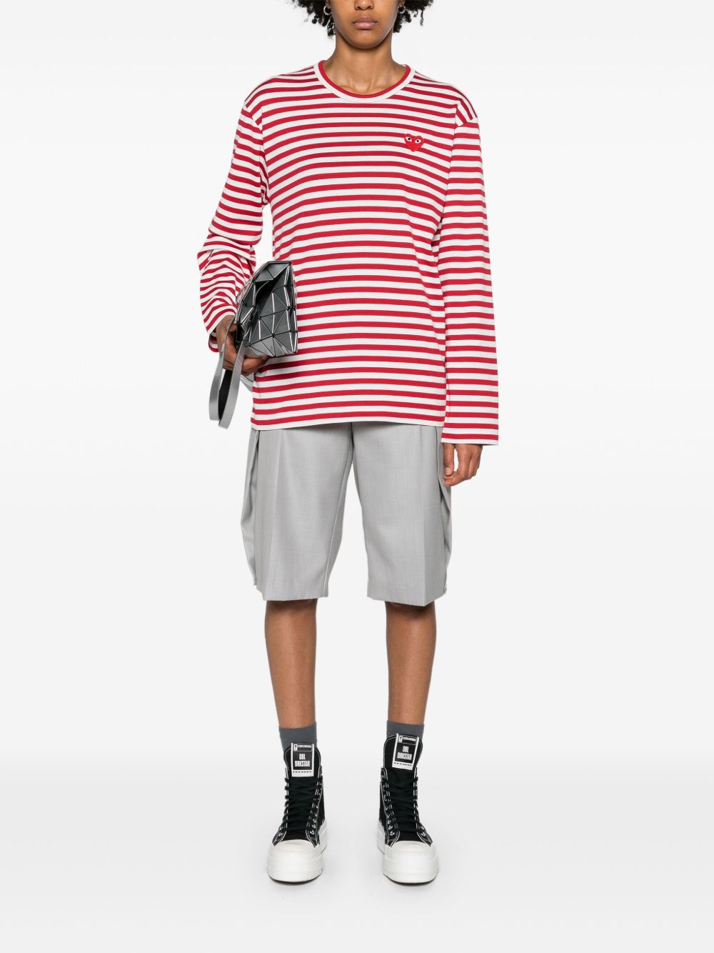 COMME DES GARCONS PLAY Maglia a maniche lunghe in cotone a righe rosse con logo ricamato