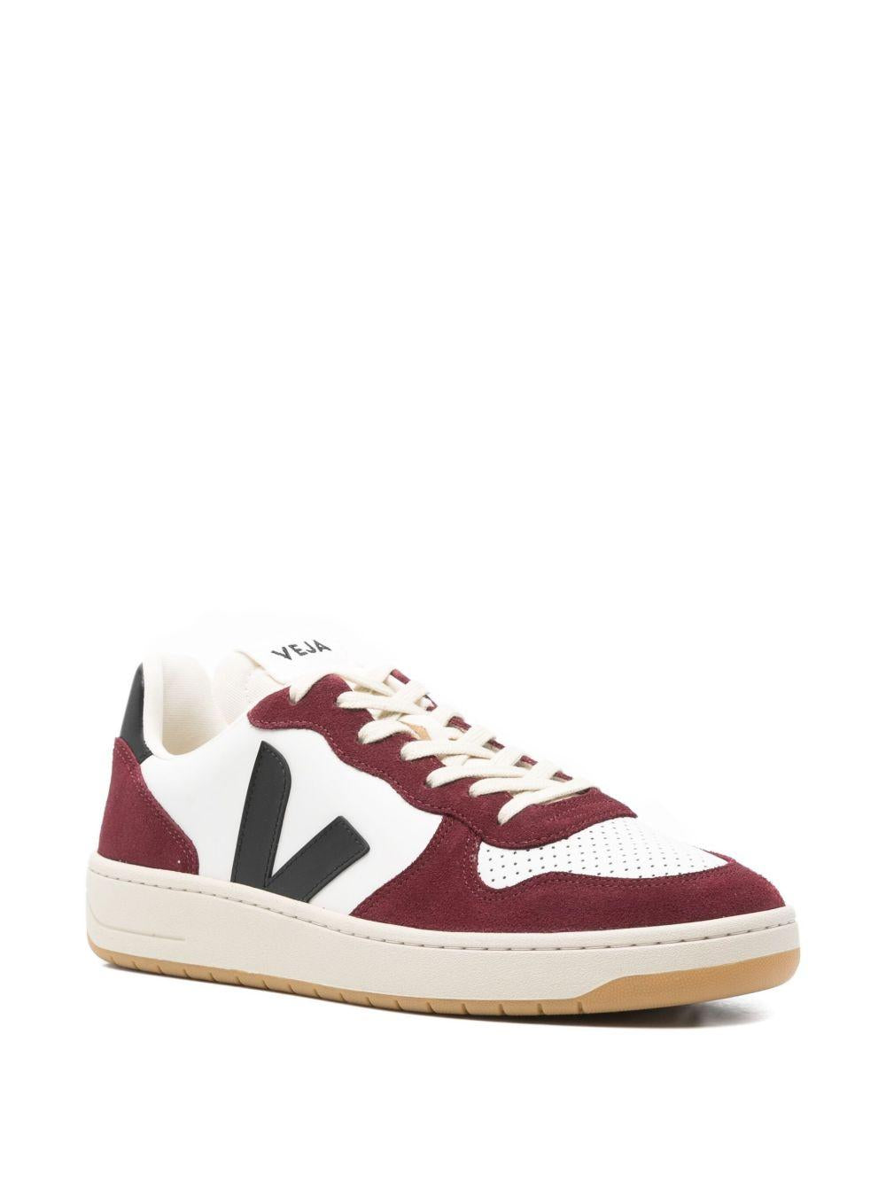 VEJA Sneakers bianche e bordeaux in eco-pelle con logo