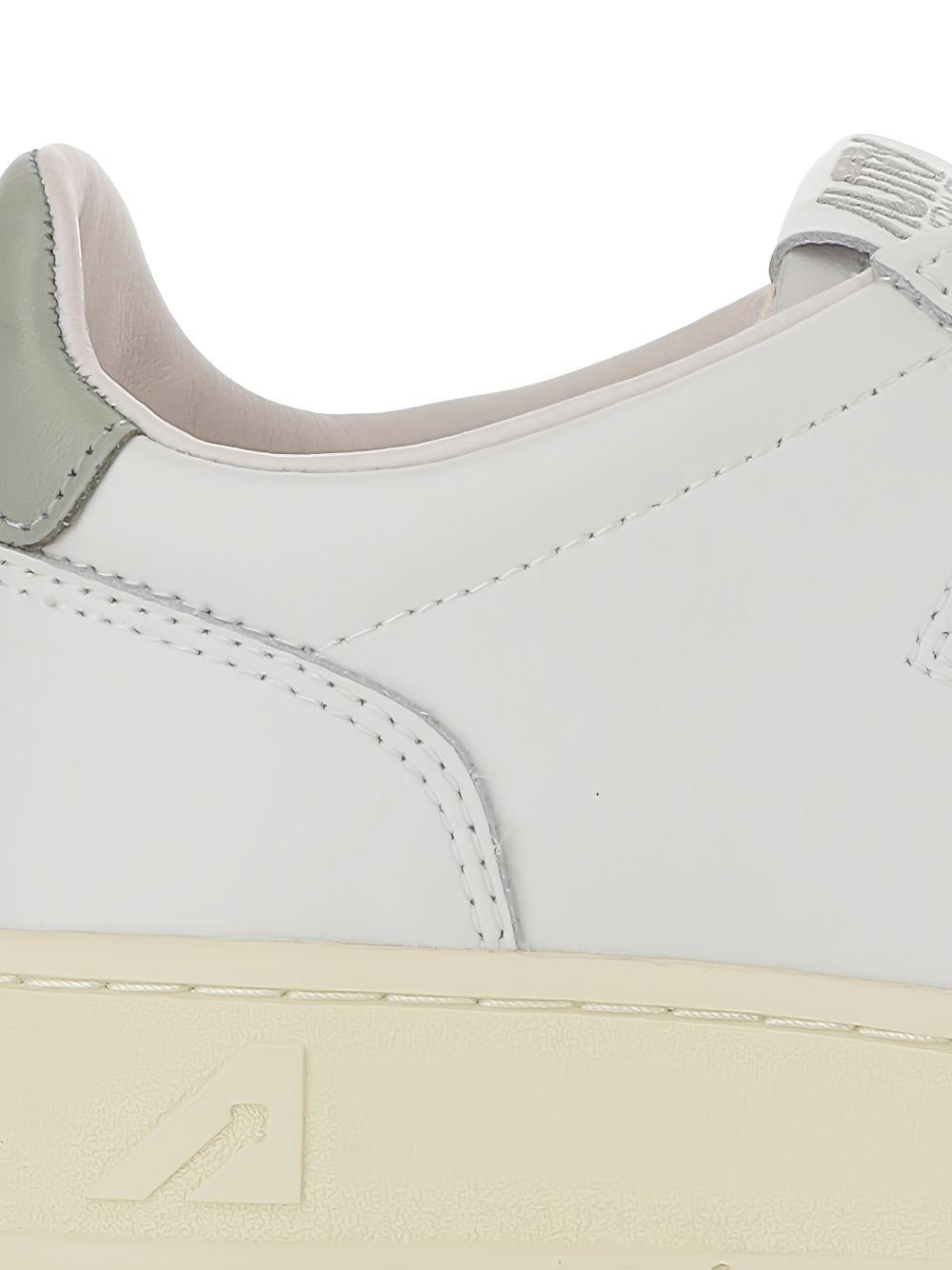 AUTRY Sneakers 'Medalist' in pelle