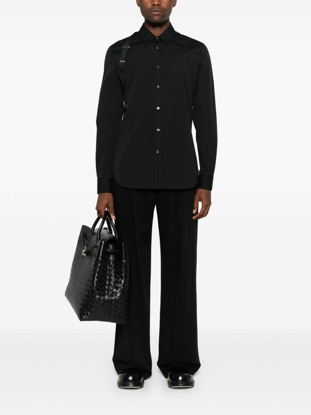 ALEXANDER McQUEEN Camicia 'Harness' con fibbia a T in nero