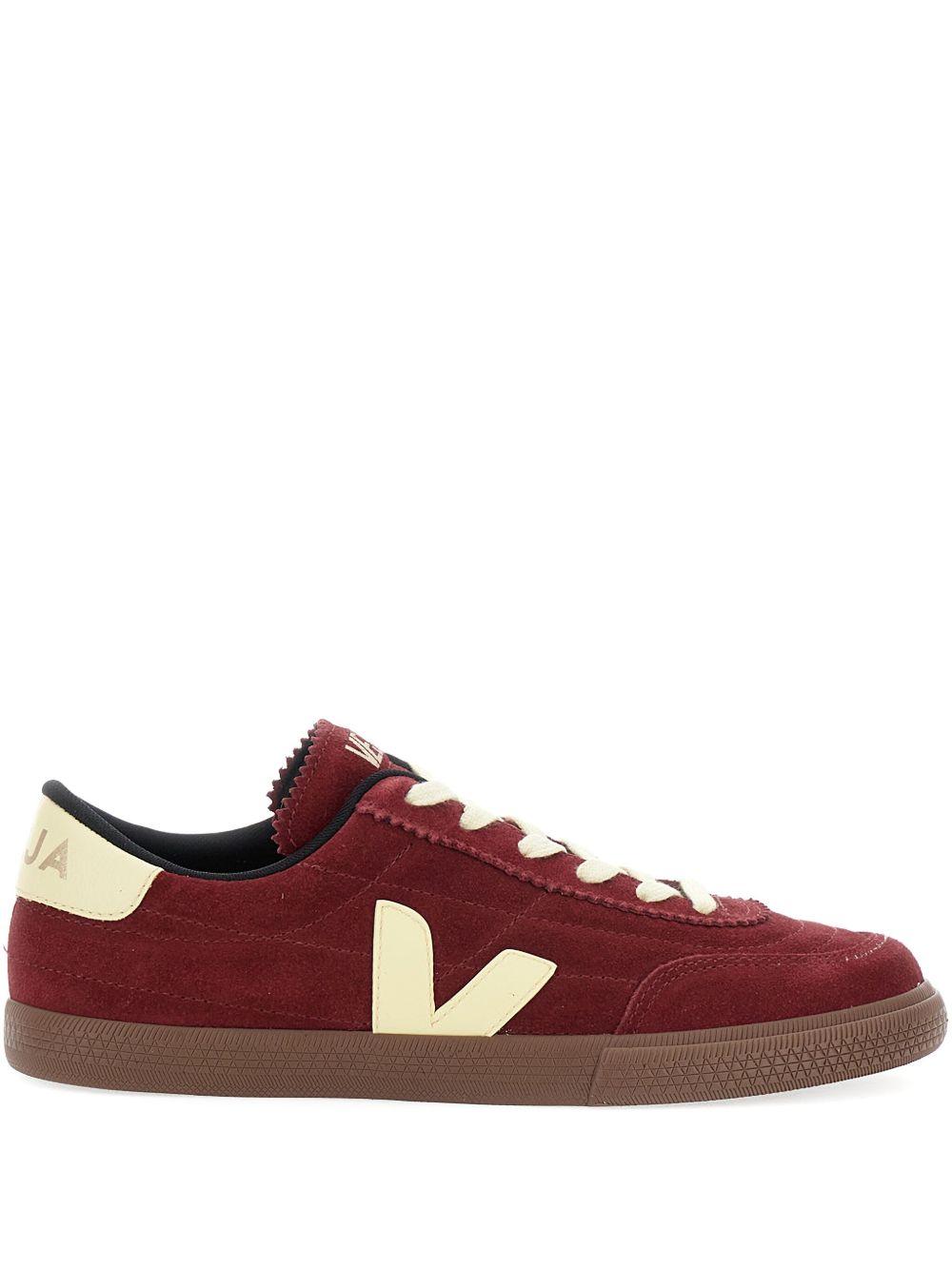 VEJA Sneakers 'Panenka' in camoscio bordeaux