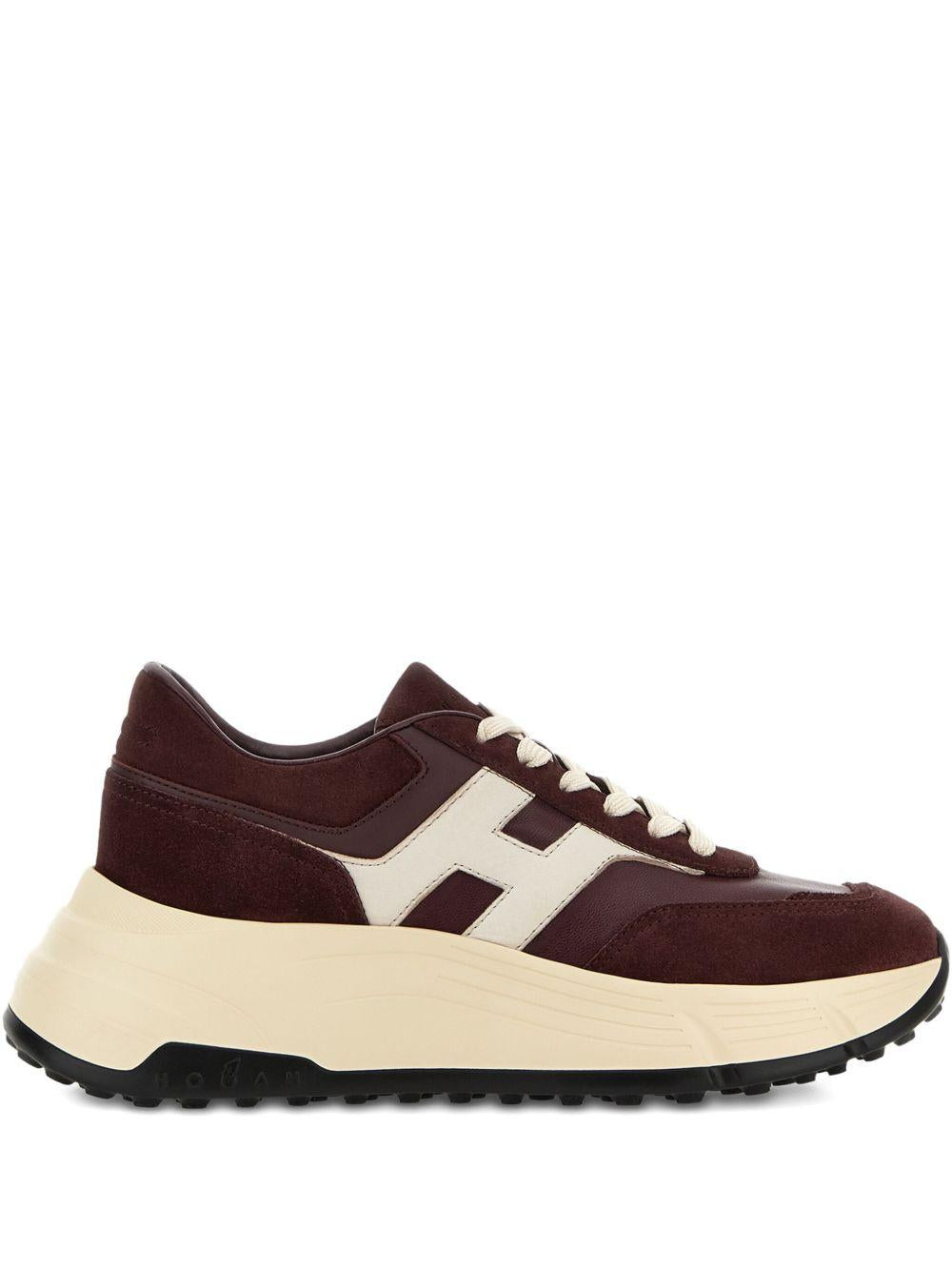 HOGAN Sneakers con inserti in suede