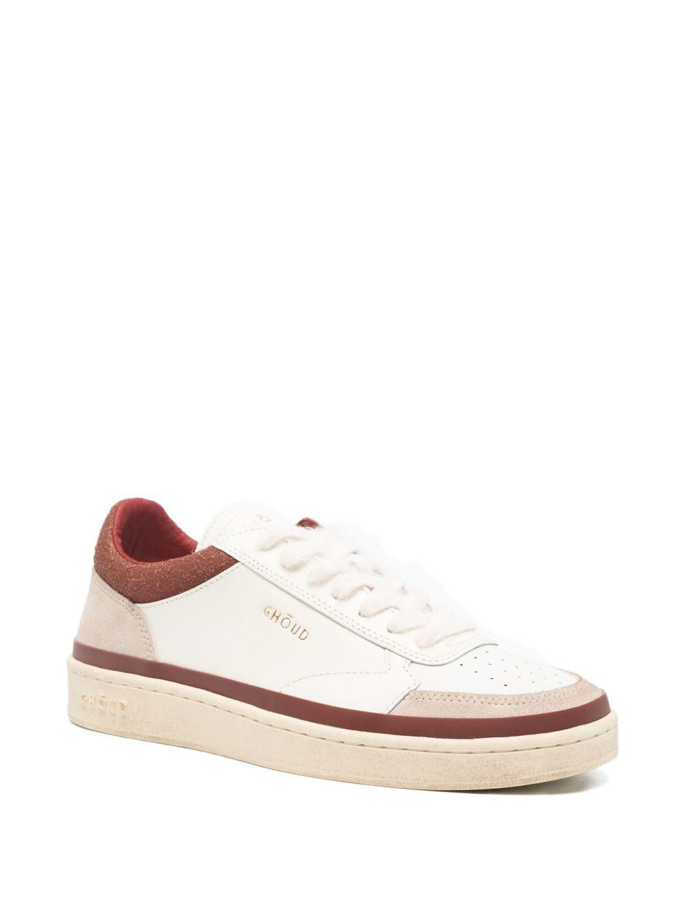 GHOUD Sneakers 'Pads' in pelle bianca e beige