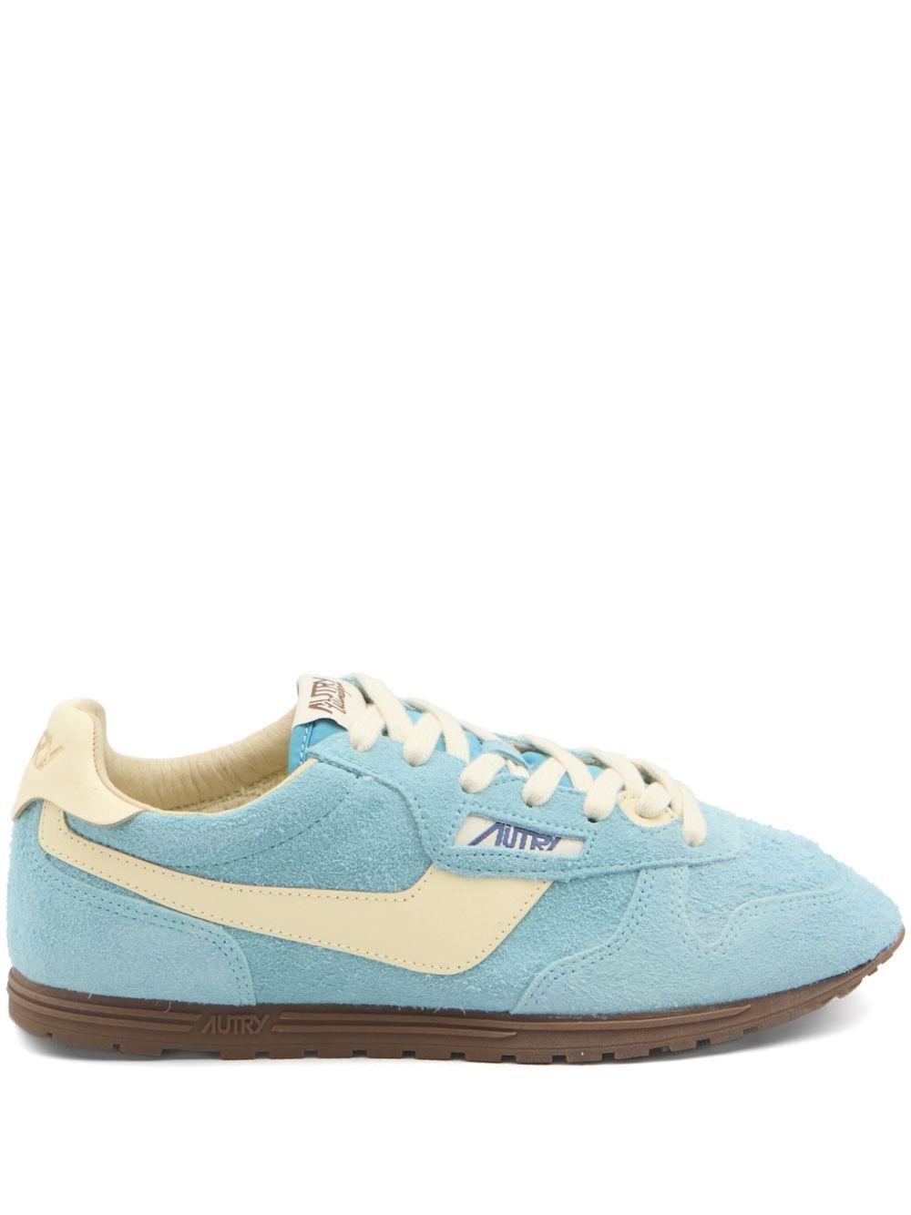 AUTRY Sneakers in pelle scamosciata celeste