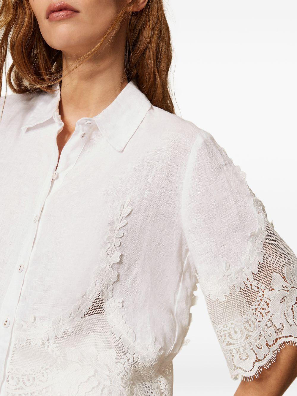 TWINSET Camicia crop in lino bianco con dettagli in pizzo