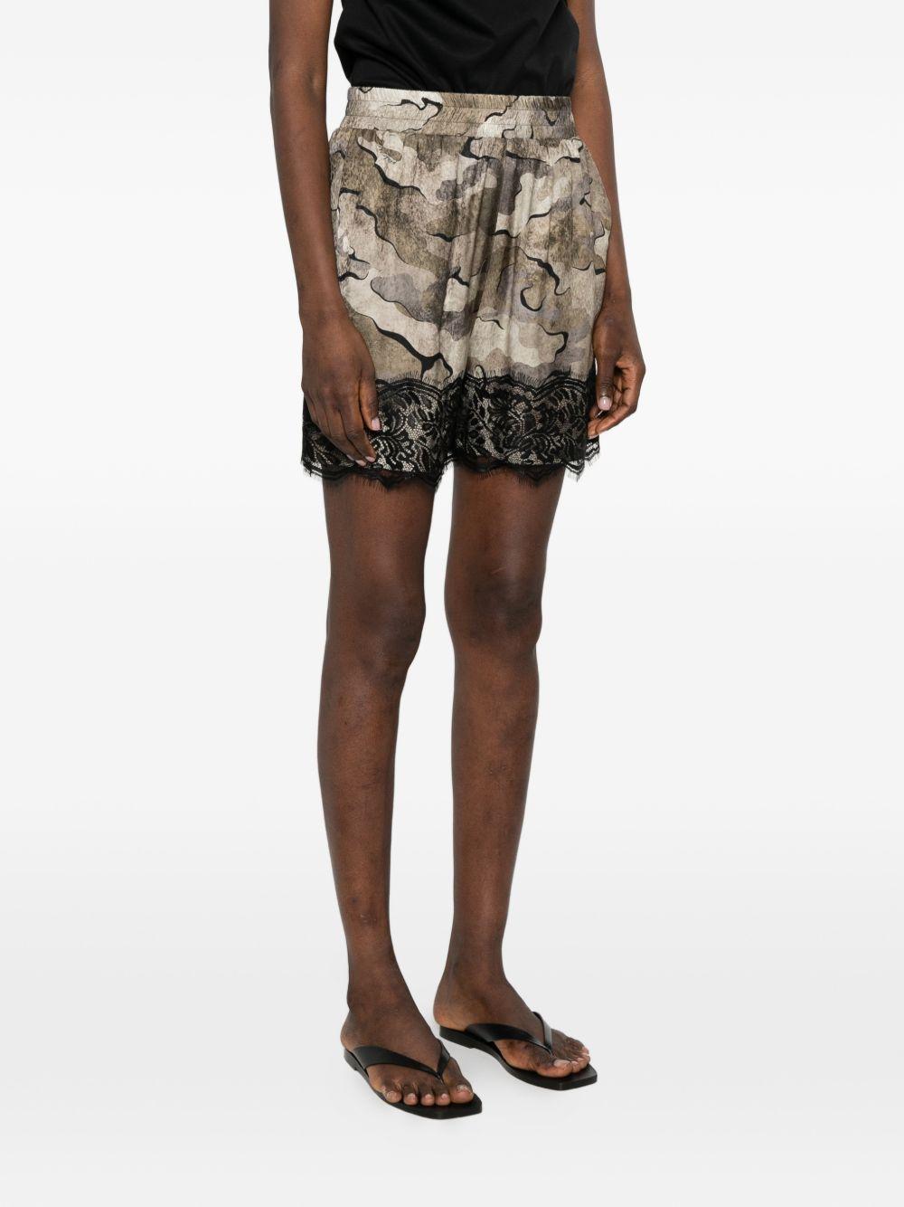 PINKO Shorts Tinozza mimetici con pizzo nero