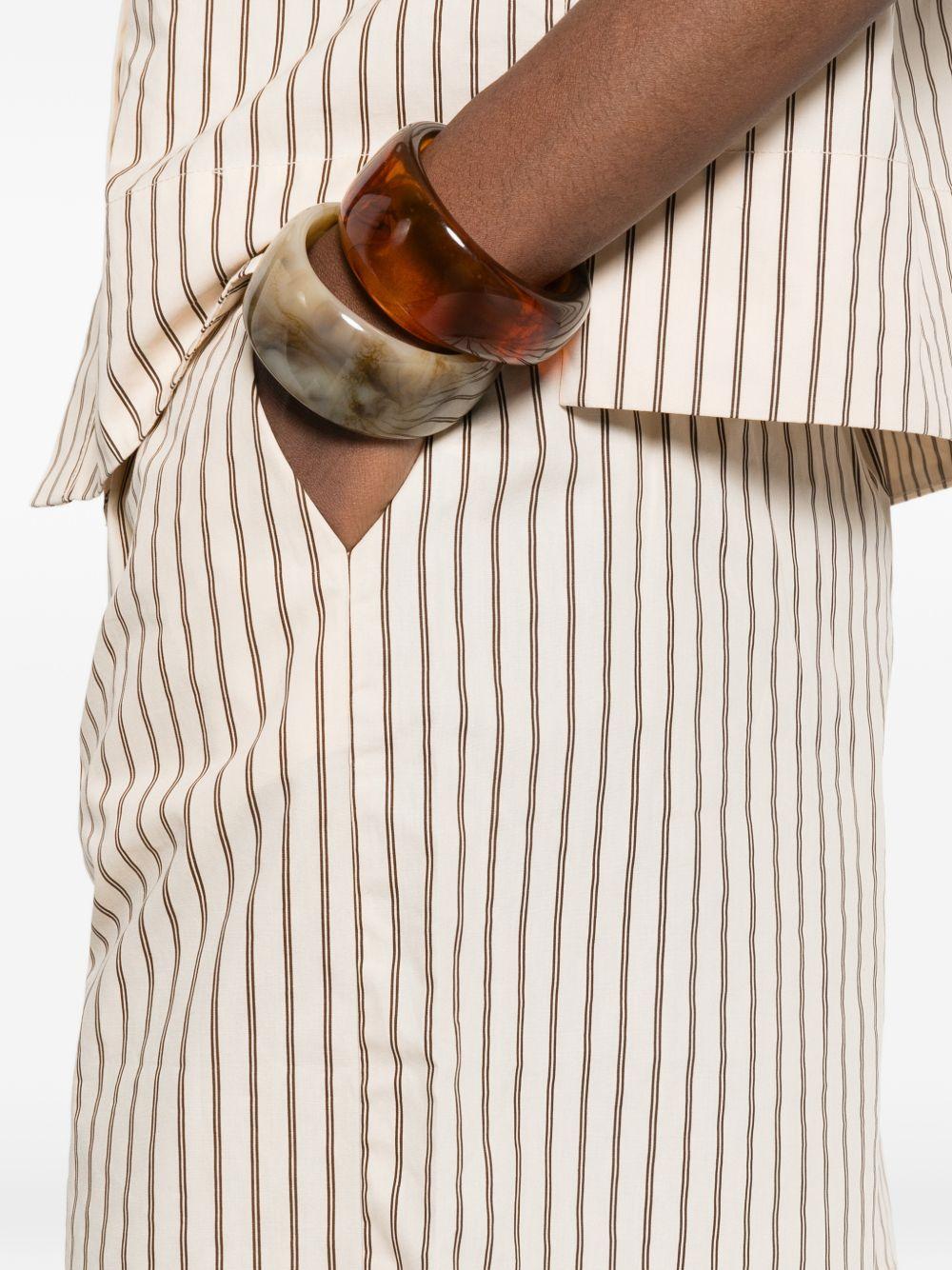 YERSE Pantaloncini in cotone a righe marroni e ecrù