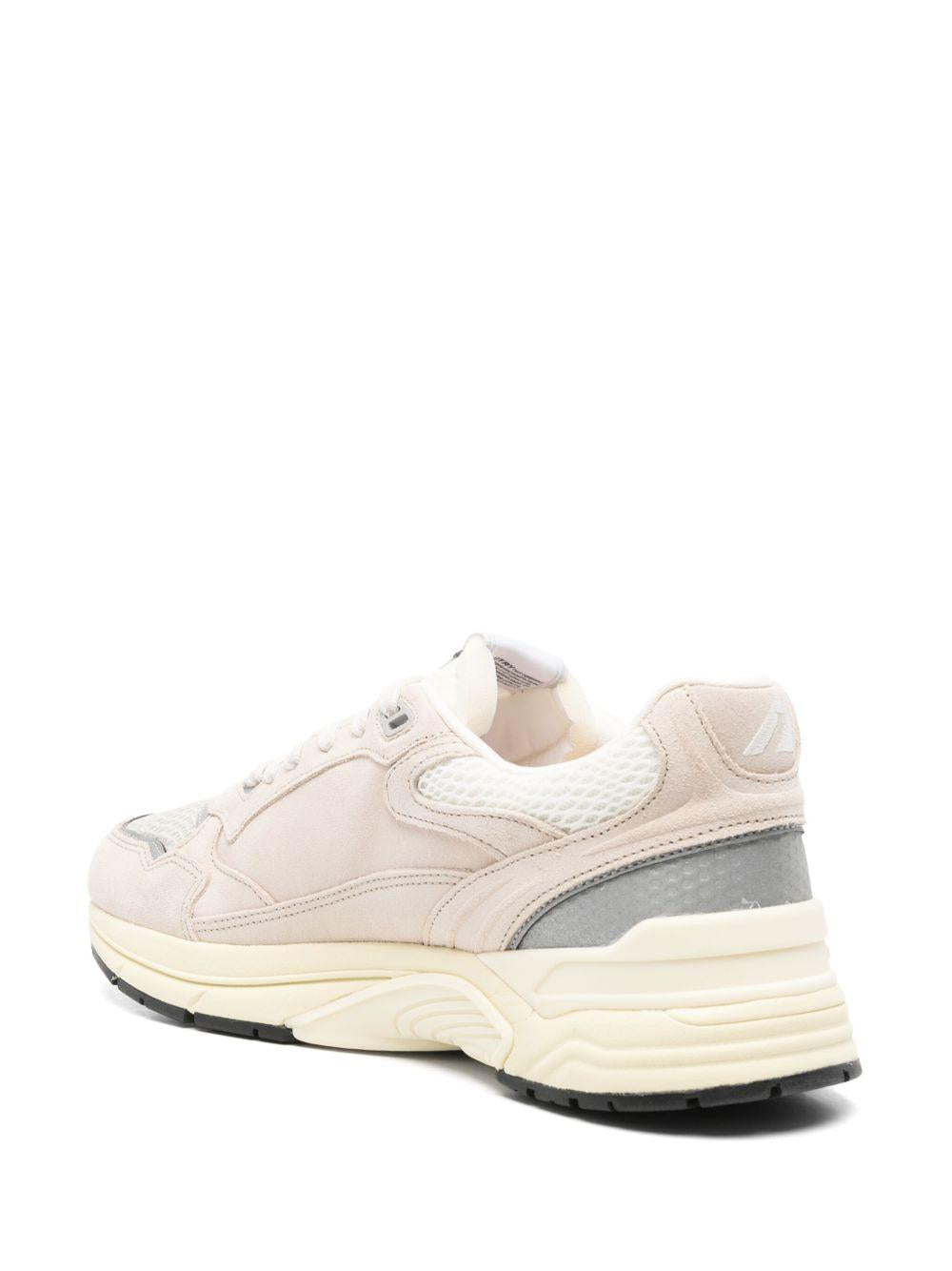 AUTRY Sneakers Medalist beige con inserti in suede