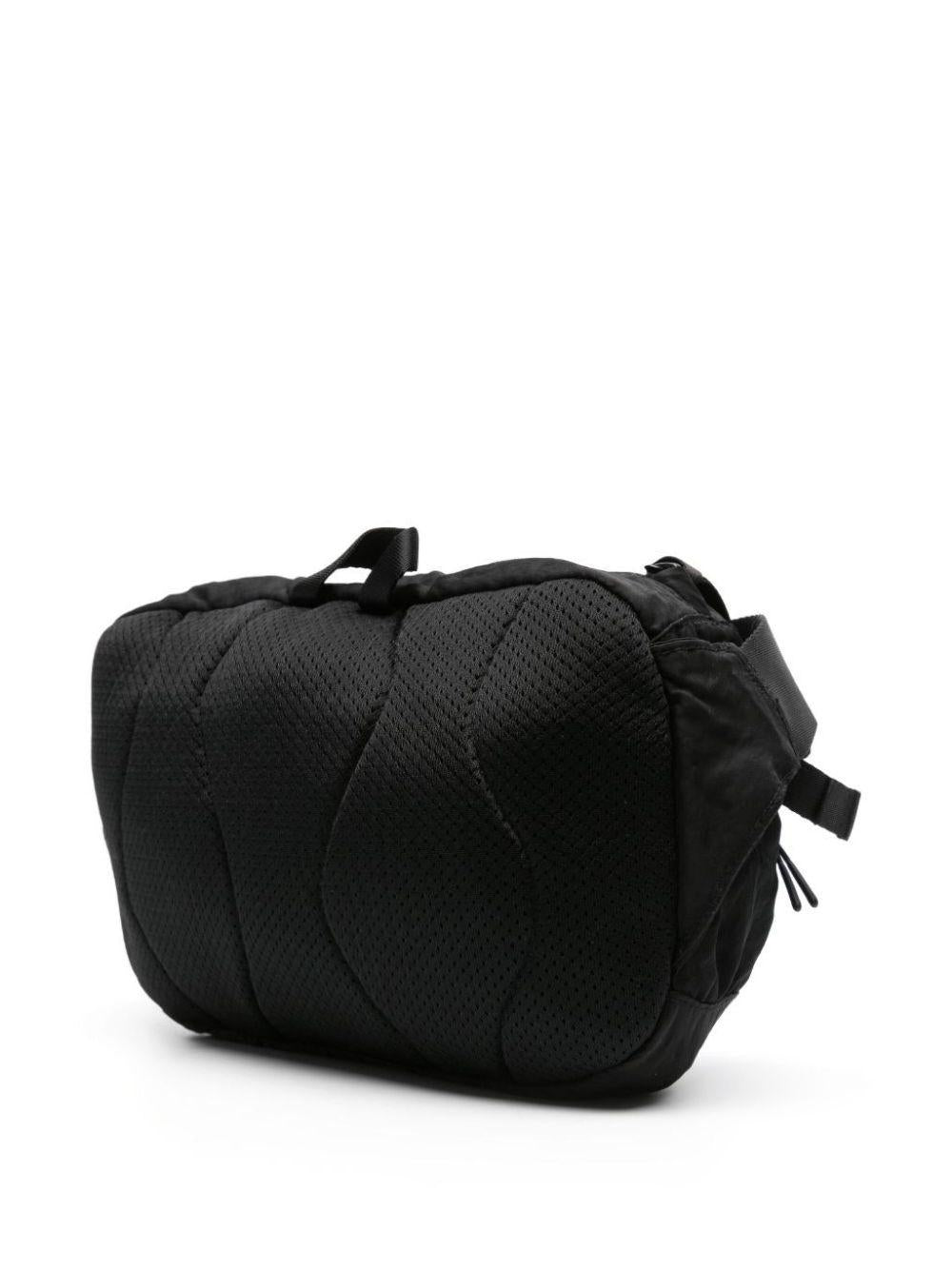 CP COMPANY Marsupio a spalla nero con applicazione logo