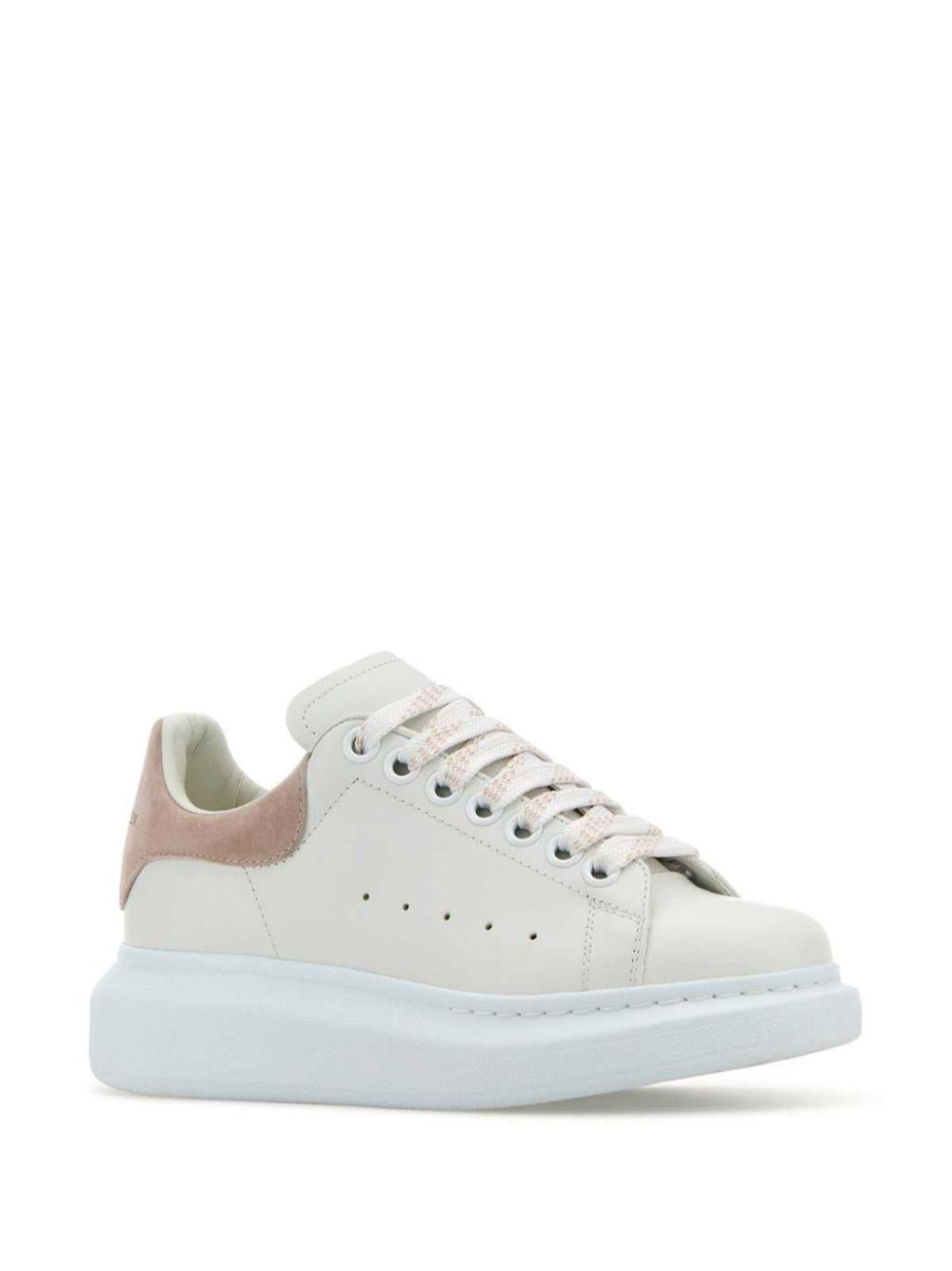 ALEXANDER McQUEEN Sneakers Oversize in pelle di vitello bianca e beige
