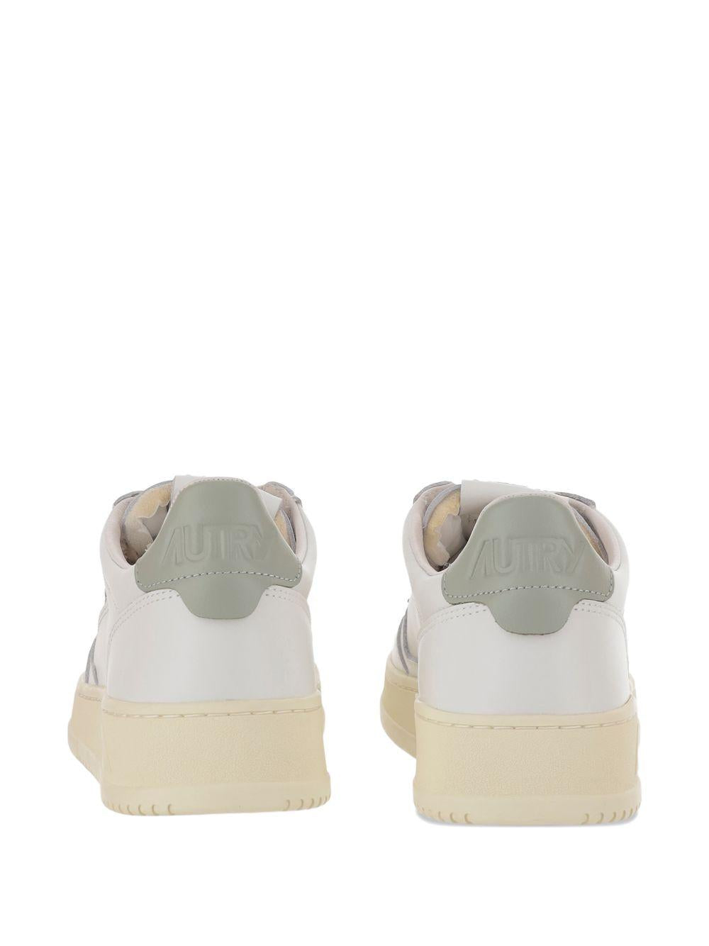 AUTRY Sneakers 'Medalist' in pelle