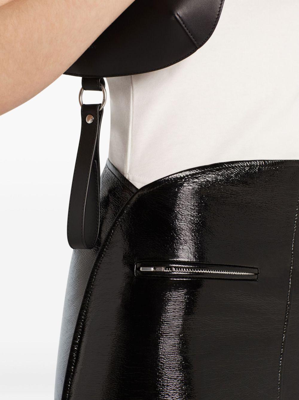 COURREGES Gonna a vita alta nera con effetto glossy