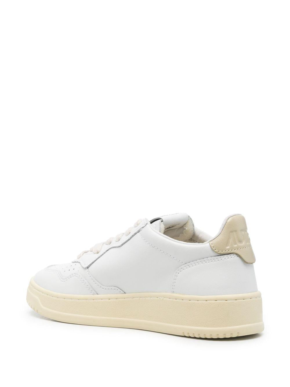 AUTRY Sneakers 'Medalist' in pelle bianca