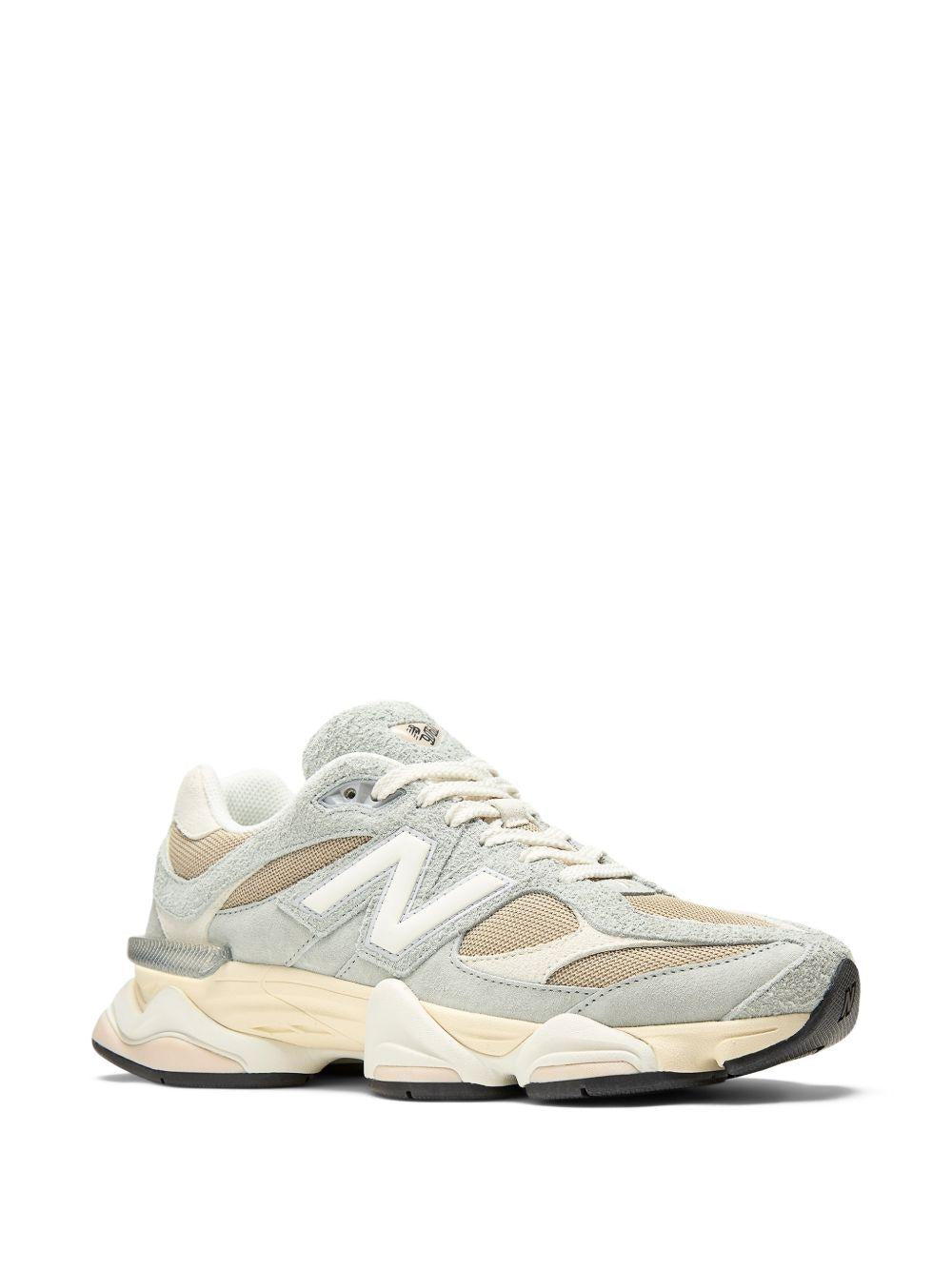NEW BALANCE Sneakers 9060 in camoscio grigio e beige