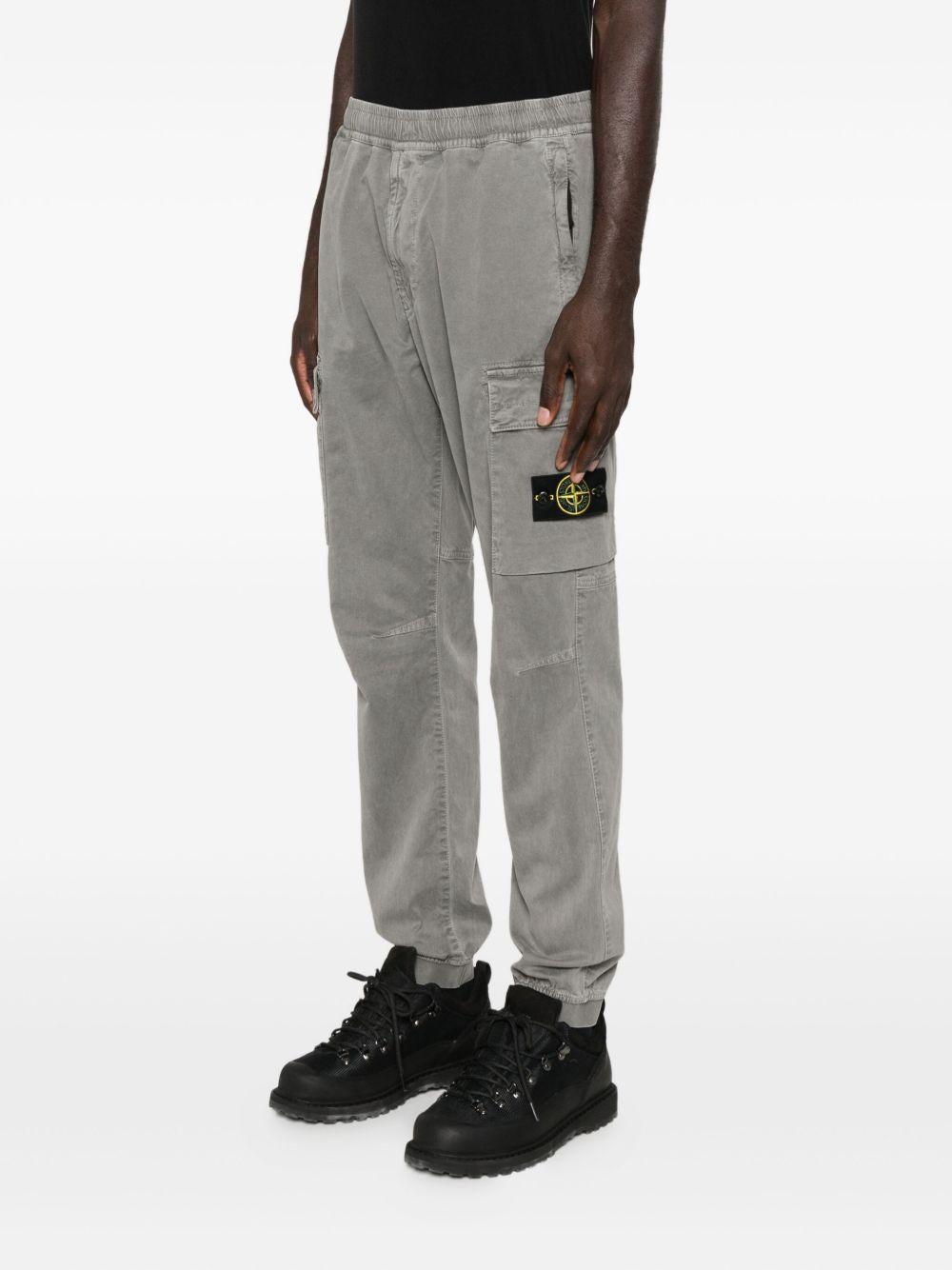 STONE ISLAND Pantalone cargo con patch logo
