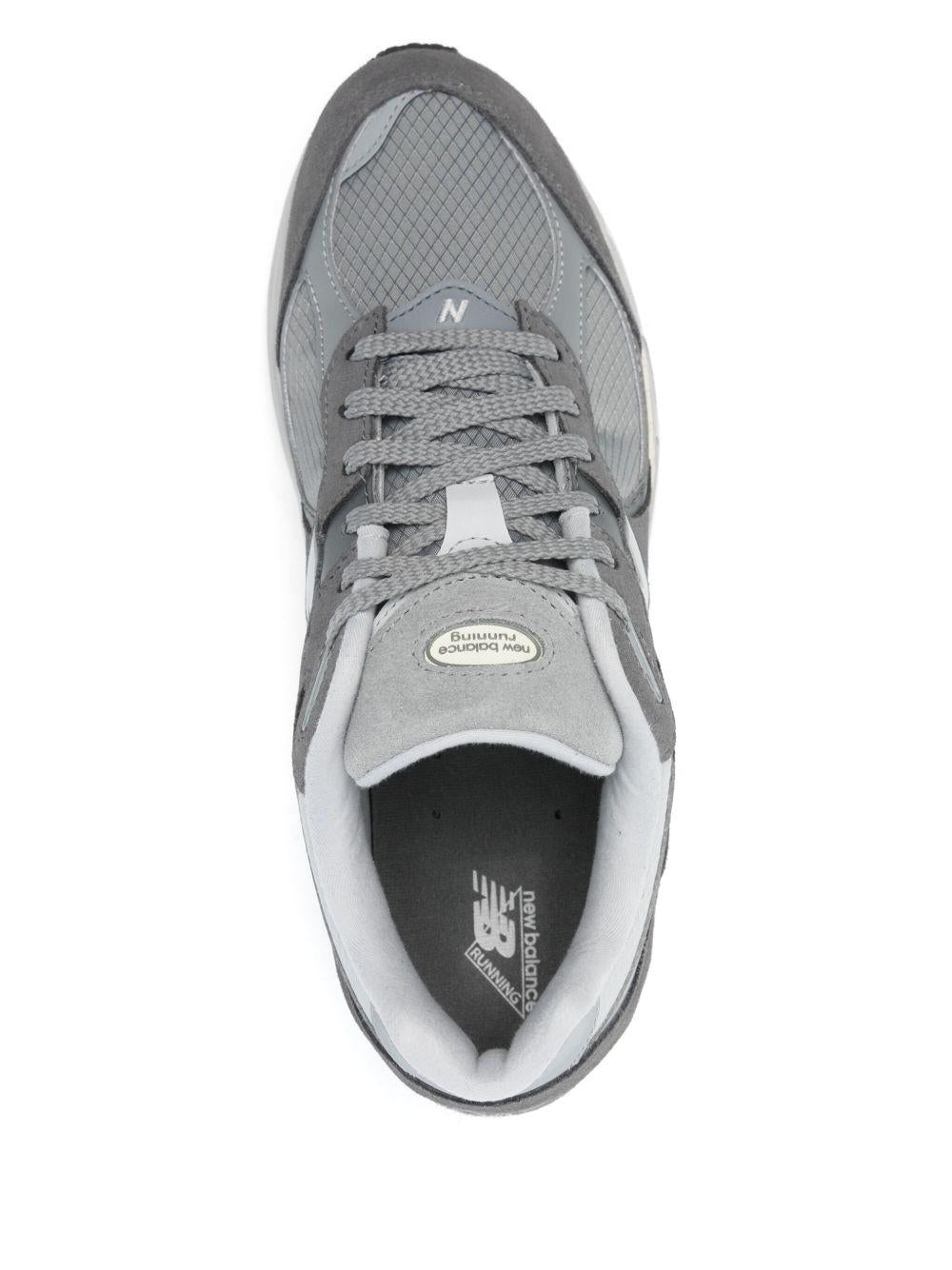 NEW BALANCE Sneakers unisex in camoscio e tela grigio '2002'
