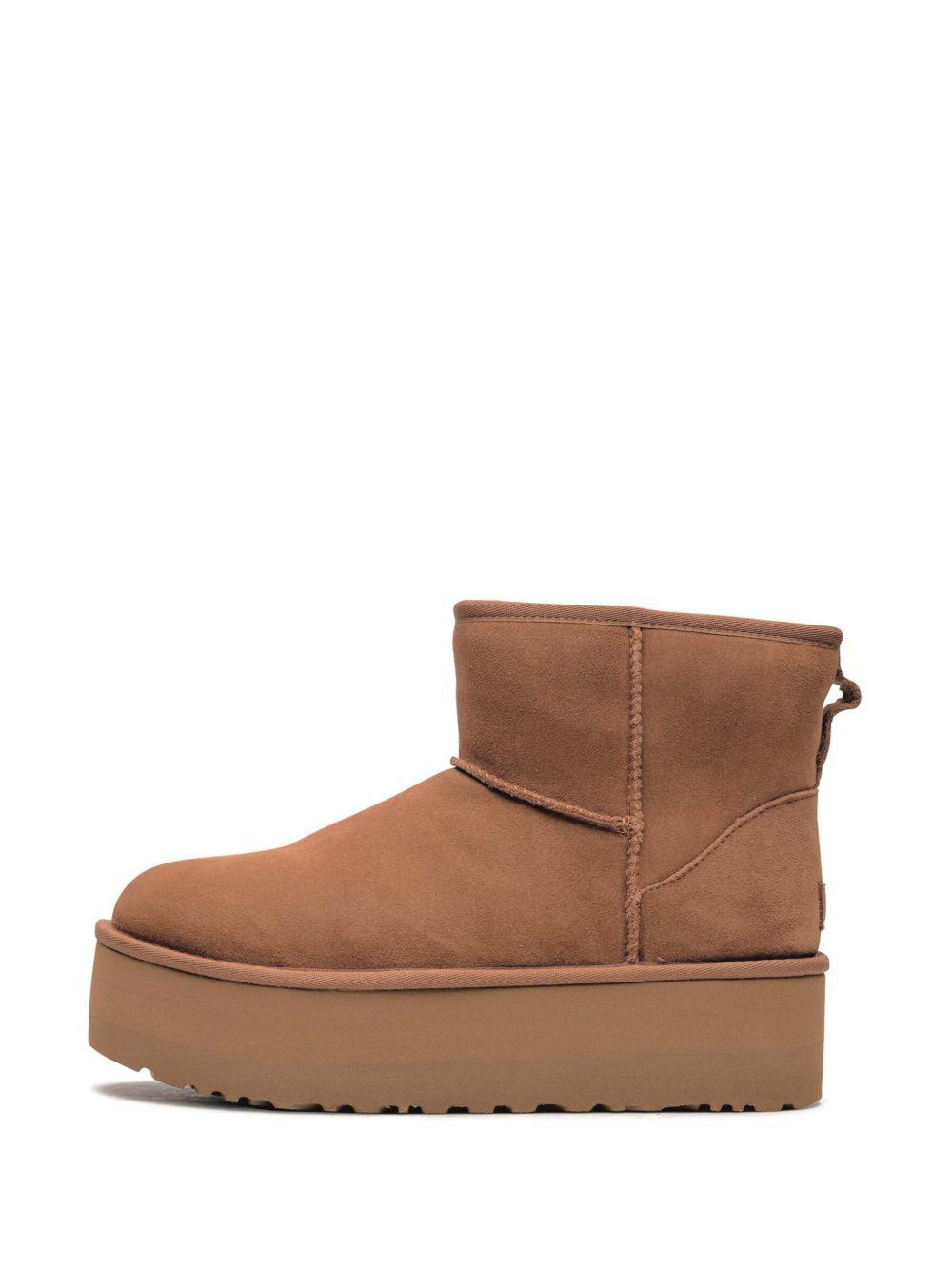 UGG Stivaletti 'Classic Mini Platform' color castagno