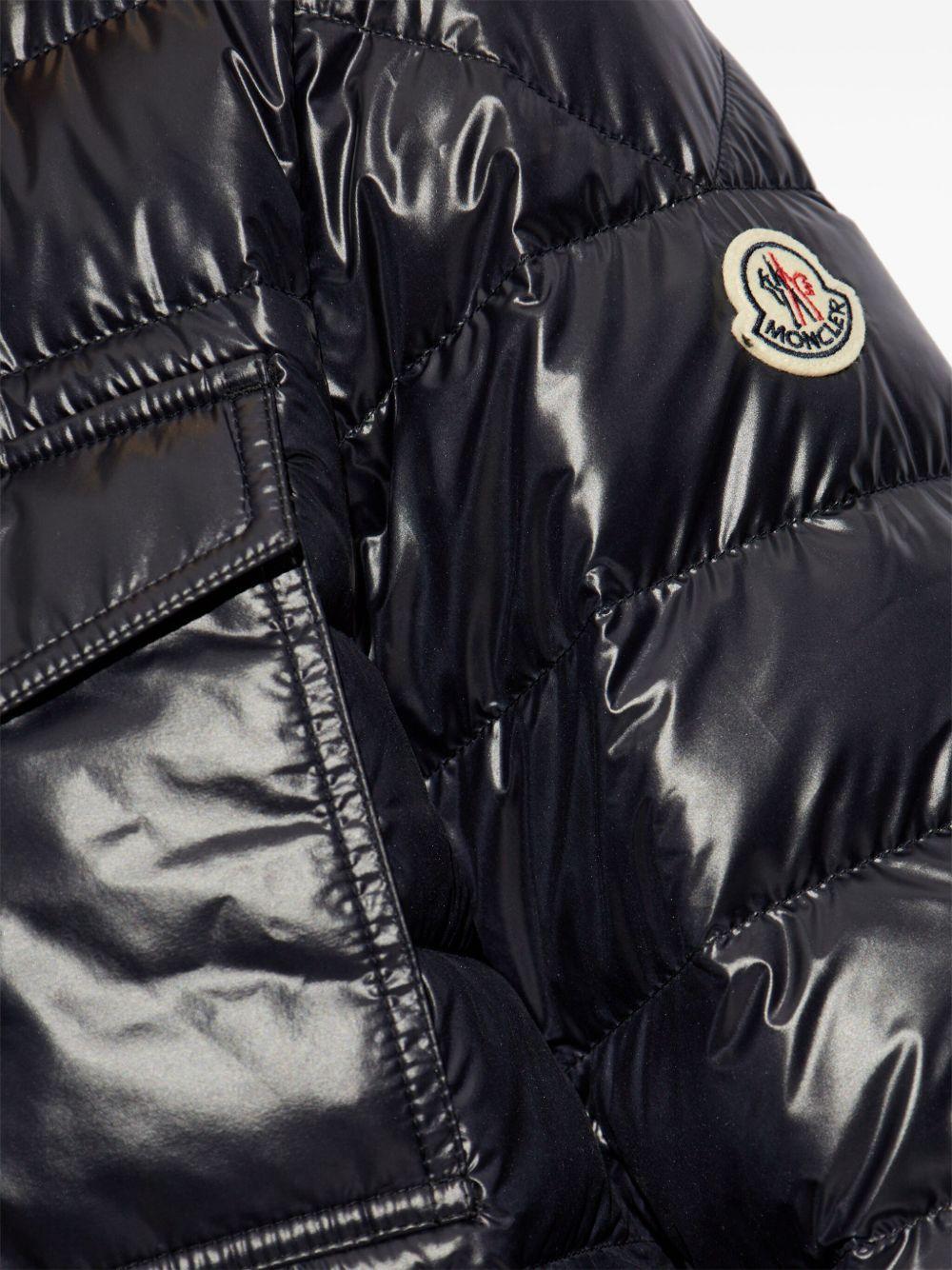 MONCLER Giacca imbottita blu con chiusura frontale con bottoni